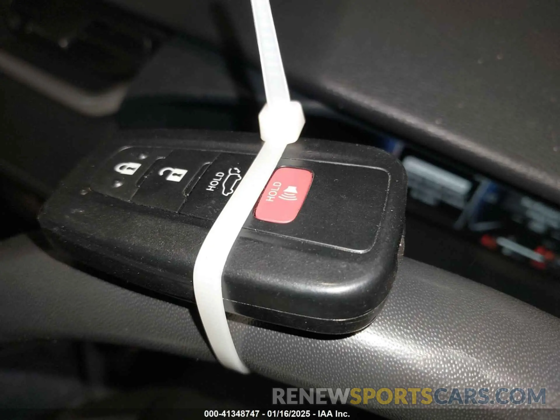 11 fotografías del automóvil dañado JTMN1RFV3RD103784 TOYOTA RAV4 2024