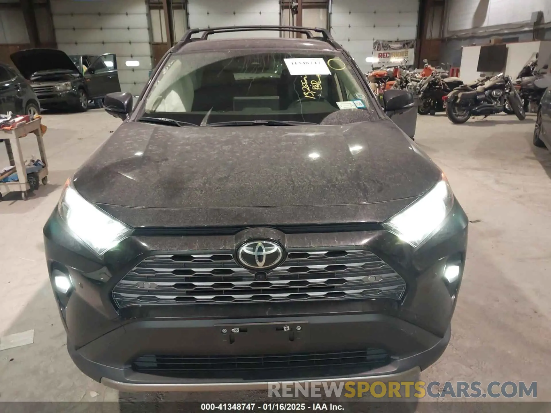 12 fotografías del automóvil dañado JTMN1RFV3RD103784 TOYOTA RAV4 2024