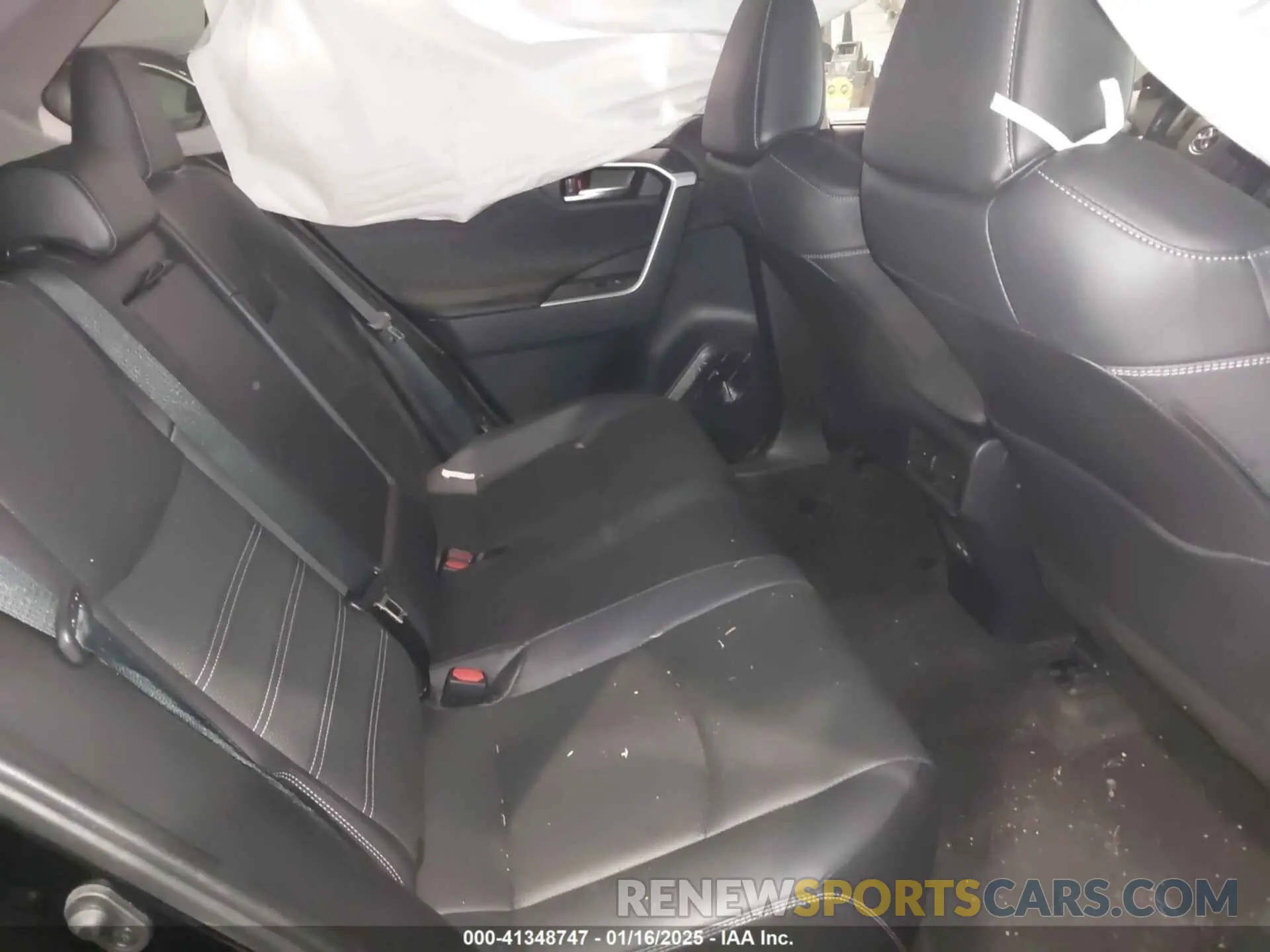 8 fotografías del automóvil dañado JTMN1RFV3RD103784 TOYOTA RAV4 2024
