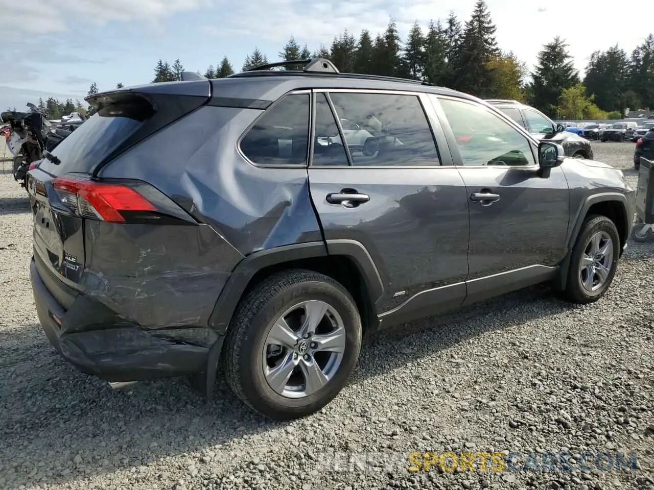 3 fotografías del automóvil dañado JTMRWRFV2RD227158 TOYOTA RAV4 2024