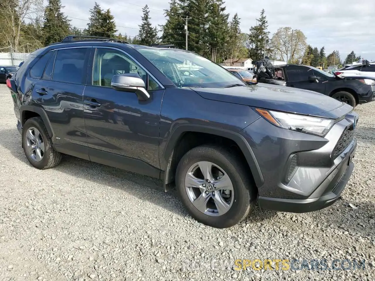4 fotografías del automóvil dañado JTMRWRFV2RD227158 TOYOTA RAV4 2024