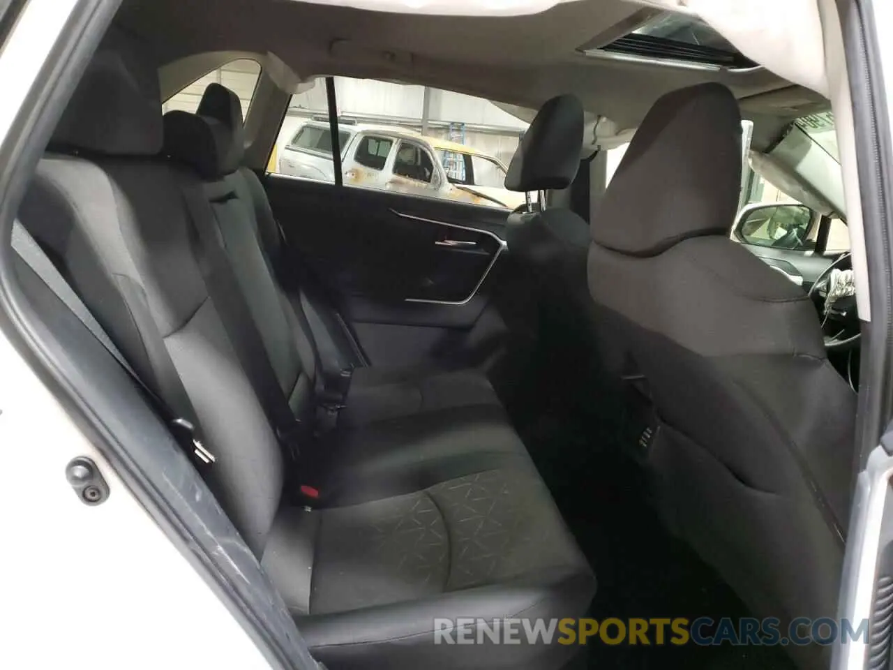 11 fotografías del automóvil dañado JTMRWRFV5RD247016 TOYOTA RAV4 2024