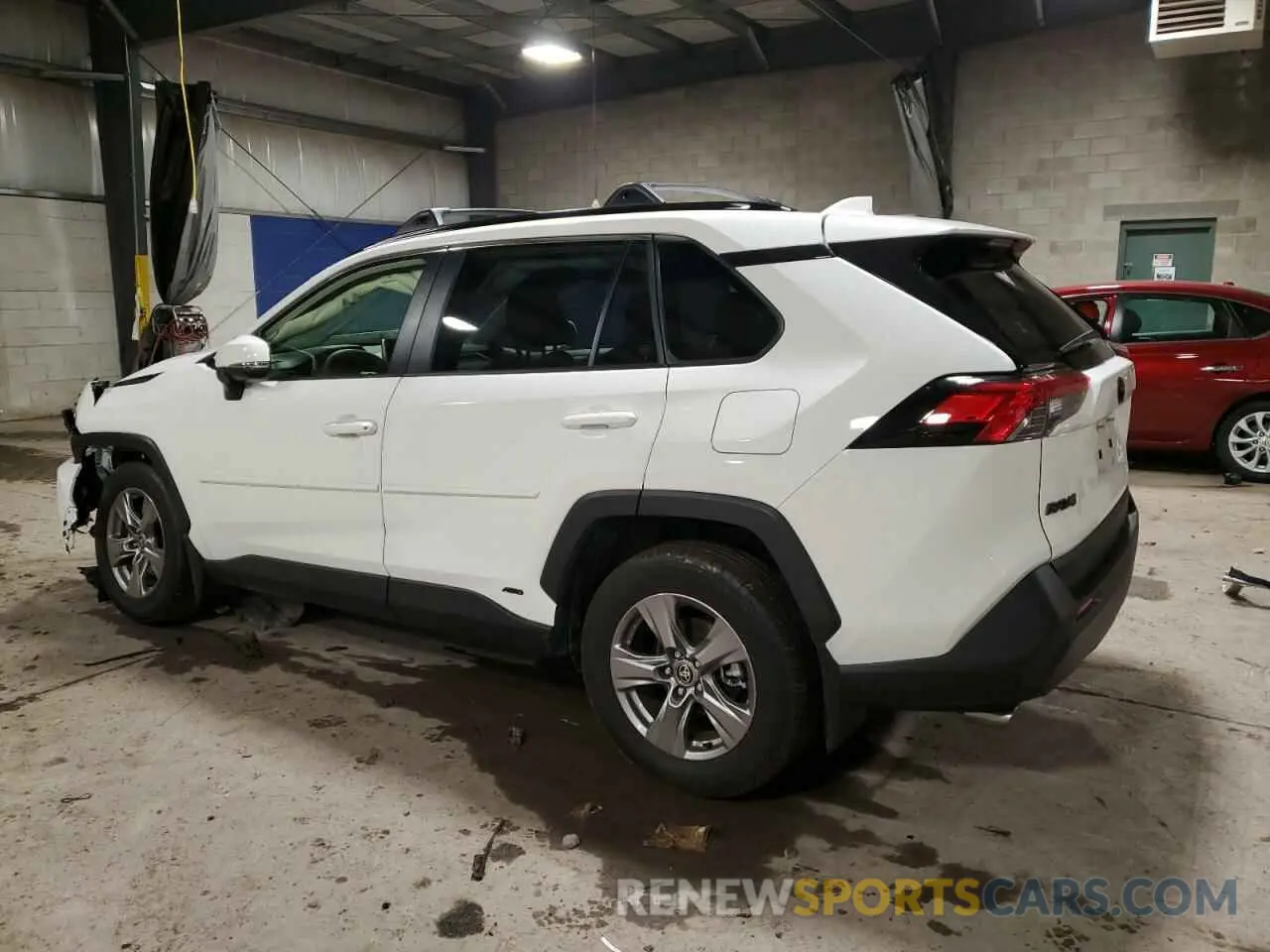 2 fotografías del automóvil dañado JTMRWRFV5RD247016 TOYOTA RAV4 2024