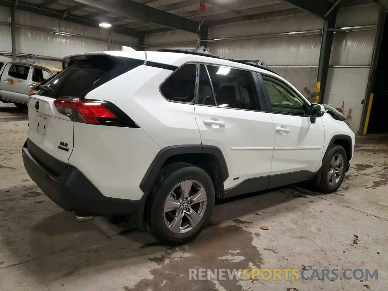 3 fotografías del automóvil dañado JTMRWRFV5RD247016 TOYOTA RAV4 2024