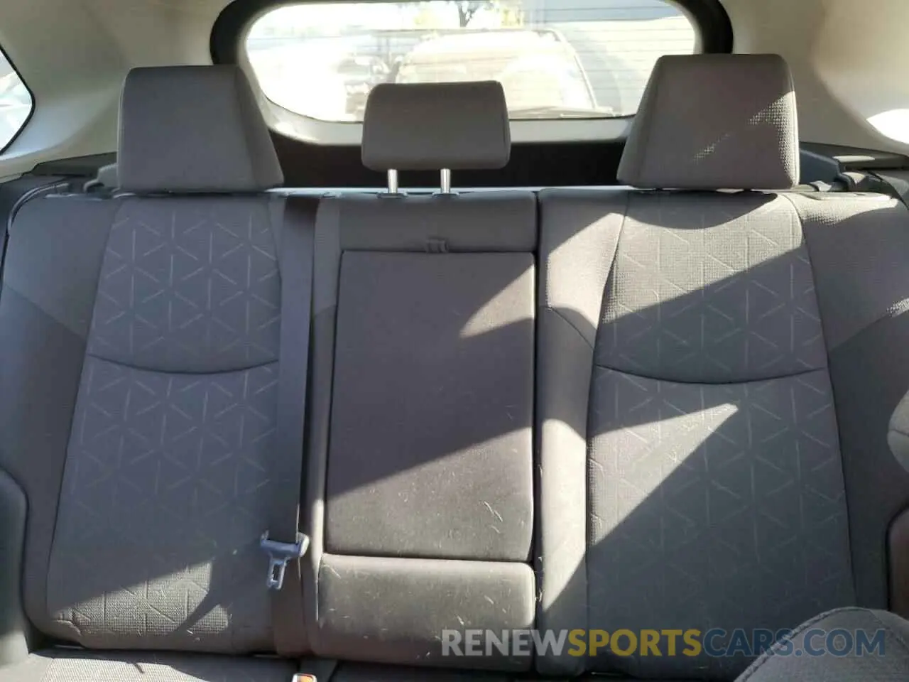 10 fotografías del automóvil dañado JTMRWRFV9RJ058399 TOYOTA RAV4 2024