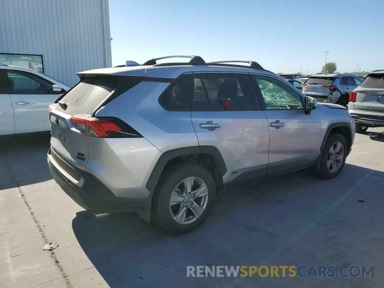 3 fotografías del automóvil dañado JTMRWRFV9RJ058399 TOYOTA RAV4 2024