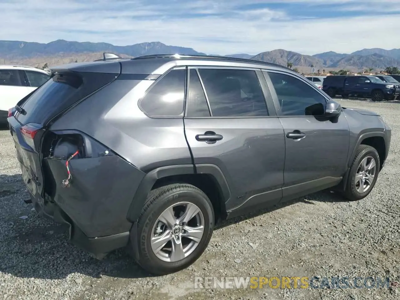 3 fotografías del automóvil dañado JTMRWRFVXRD218322 TOYOTA RAV4 2024