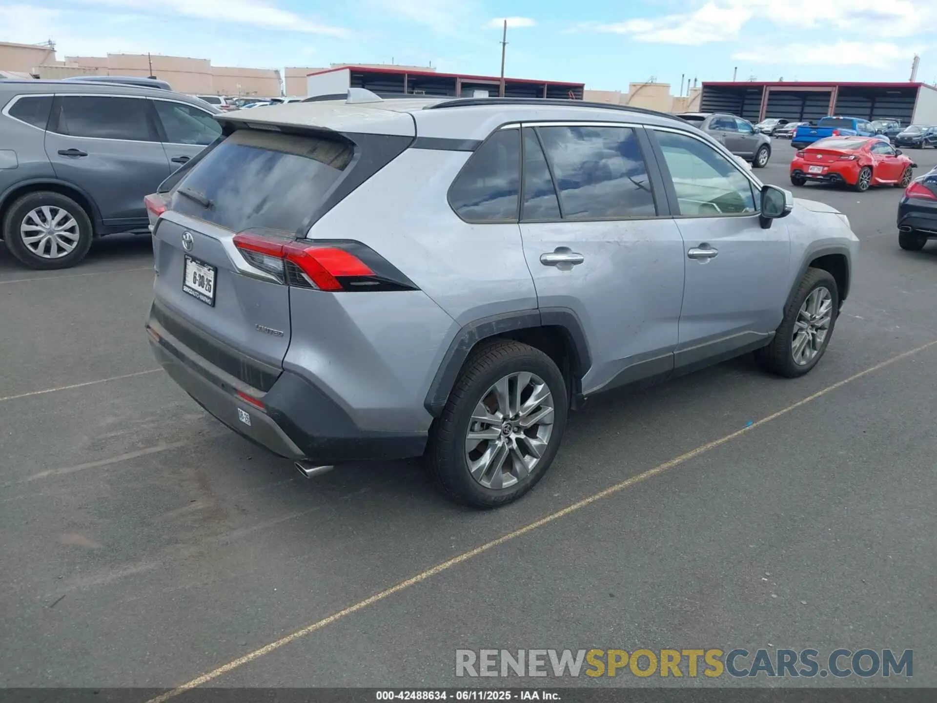 4 fotografías del automóvil dañado JTMY1RFV4RD122938 TOYOTA RAV4 2024