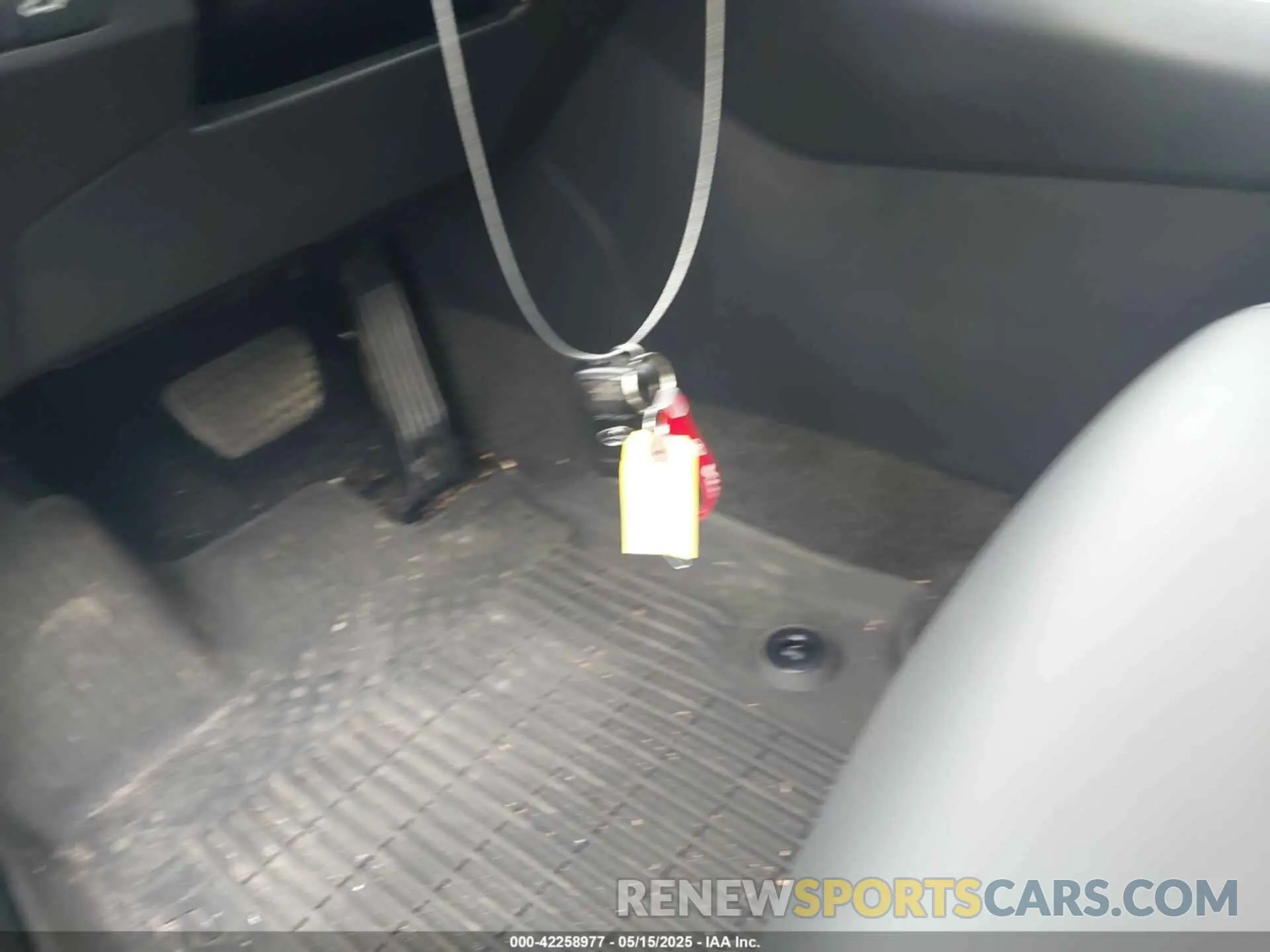 11 fotografías del automóvil dañado 2T3A1RFV3SW498119 TOYOTA RAV4 2025