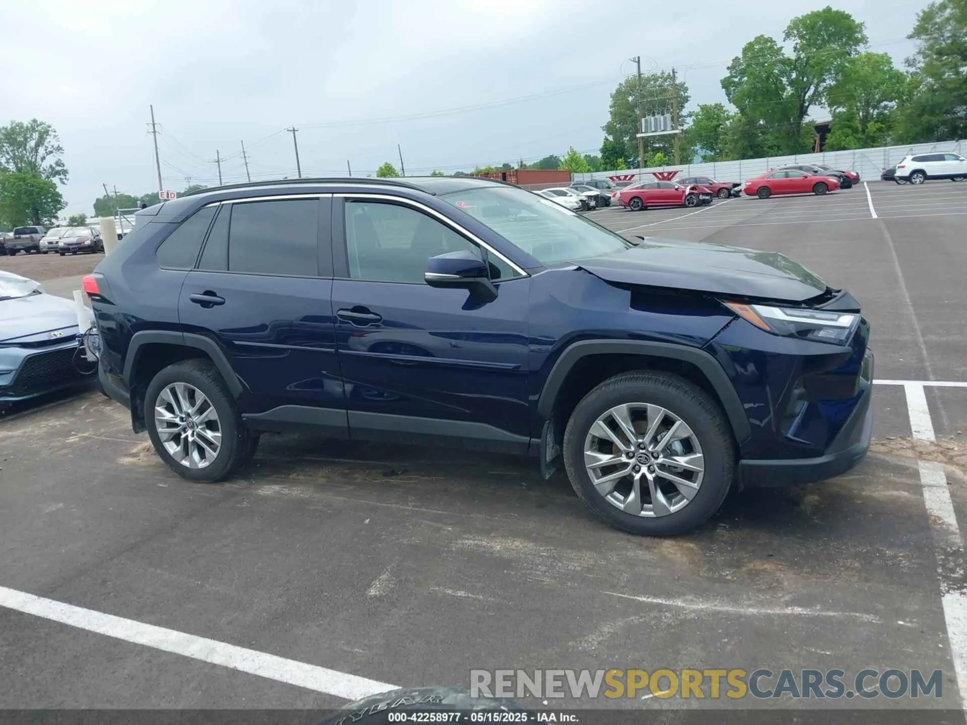 13 fotografías del automóvil dañado 2T3A1RFV3SW498119 TOYOTA RAV4 2025