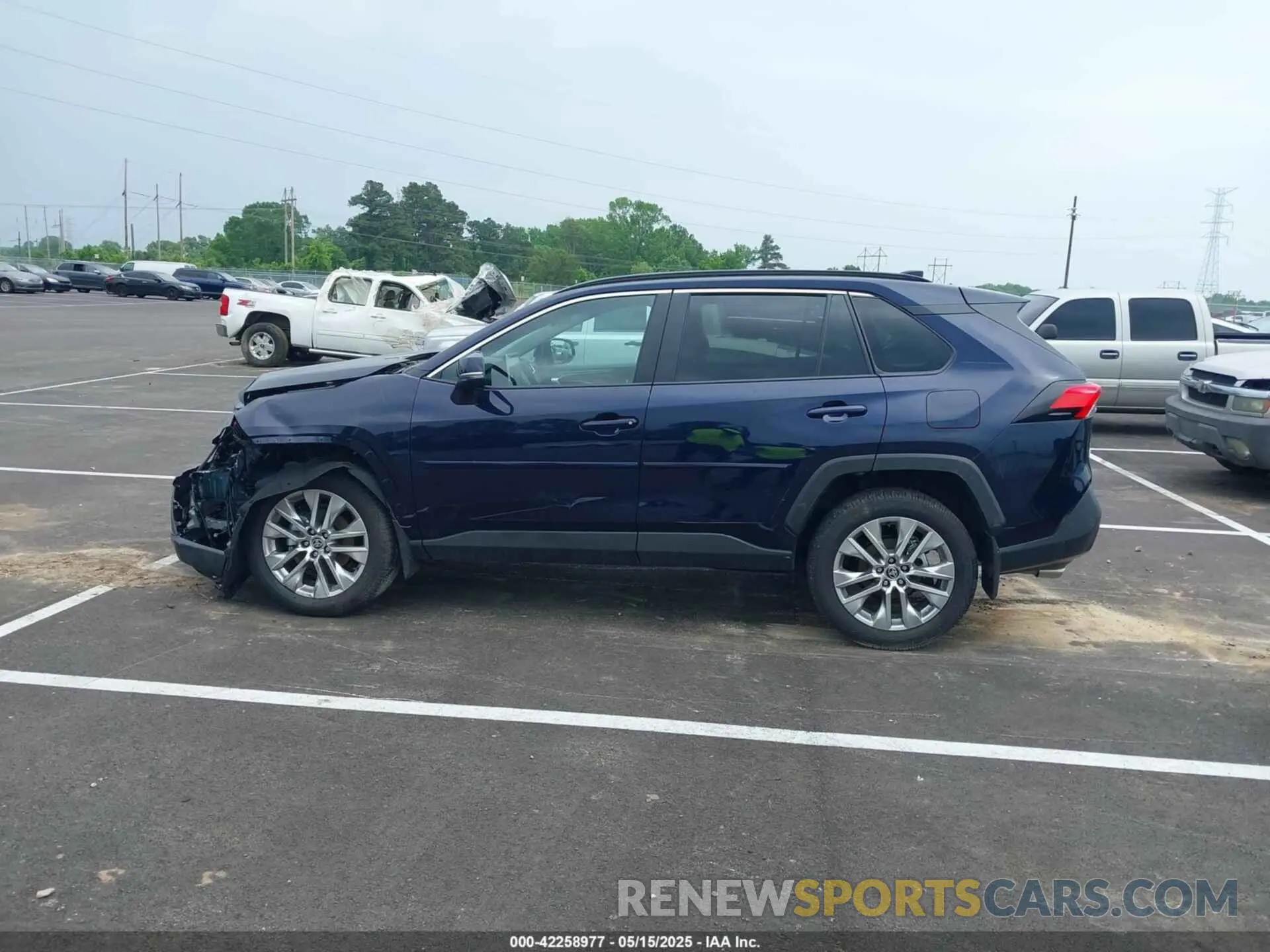14 fotografías del automóvil dañado 2T3A1RFV3SW498119 TOYOTA RAV4 2025