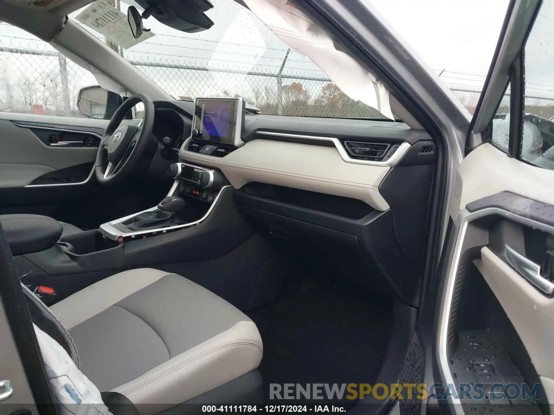 5 fotografías del automóvil dañado 2T3A1RFVXSW499364 TOYOTA RAV4 2025
