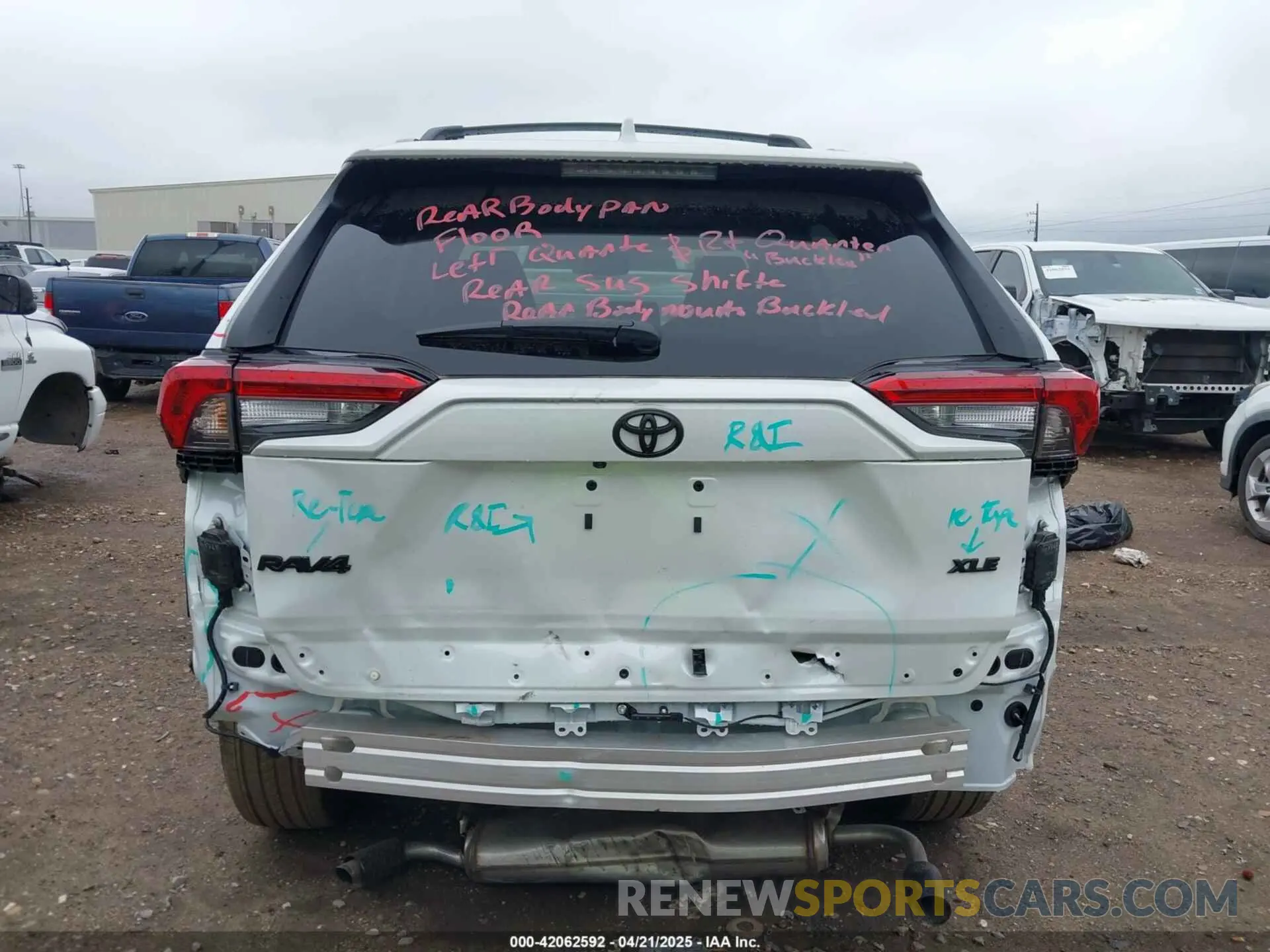 6 fotografías del automóvil dañado 2T3C1RFV5SW369078 TOYOTA RAV4 2025