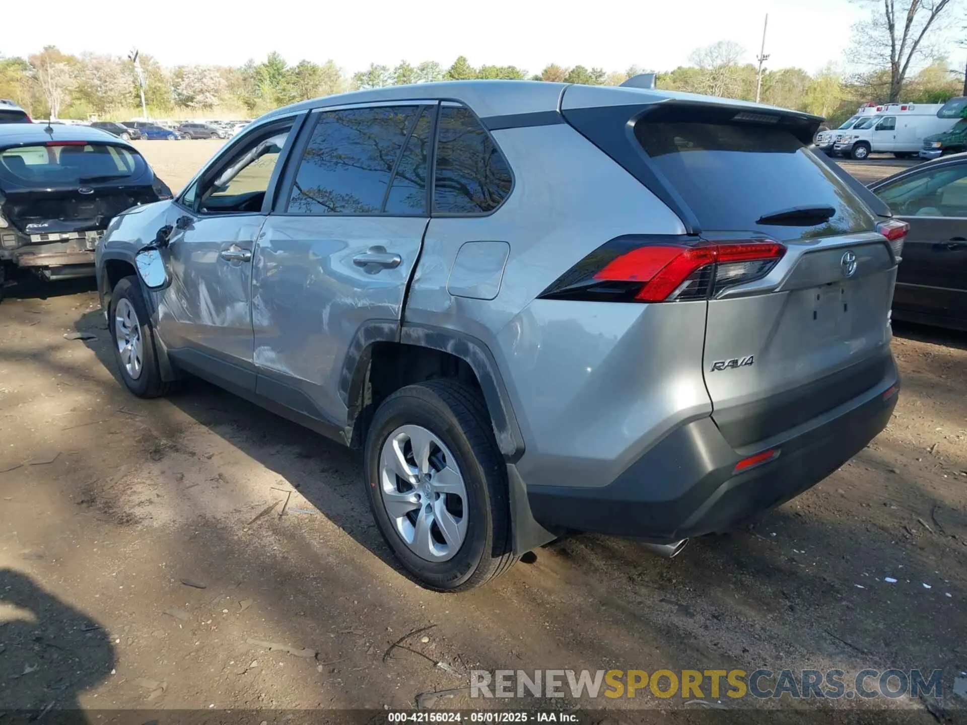 3 fotografías del automóvil dañado 2T3F1RFV6SW500323 TOYOTA RAV4 2025