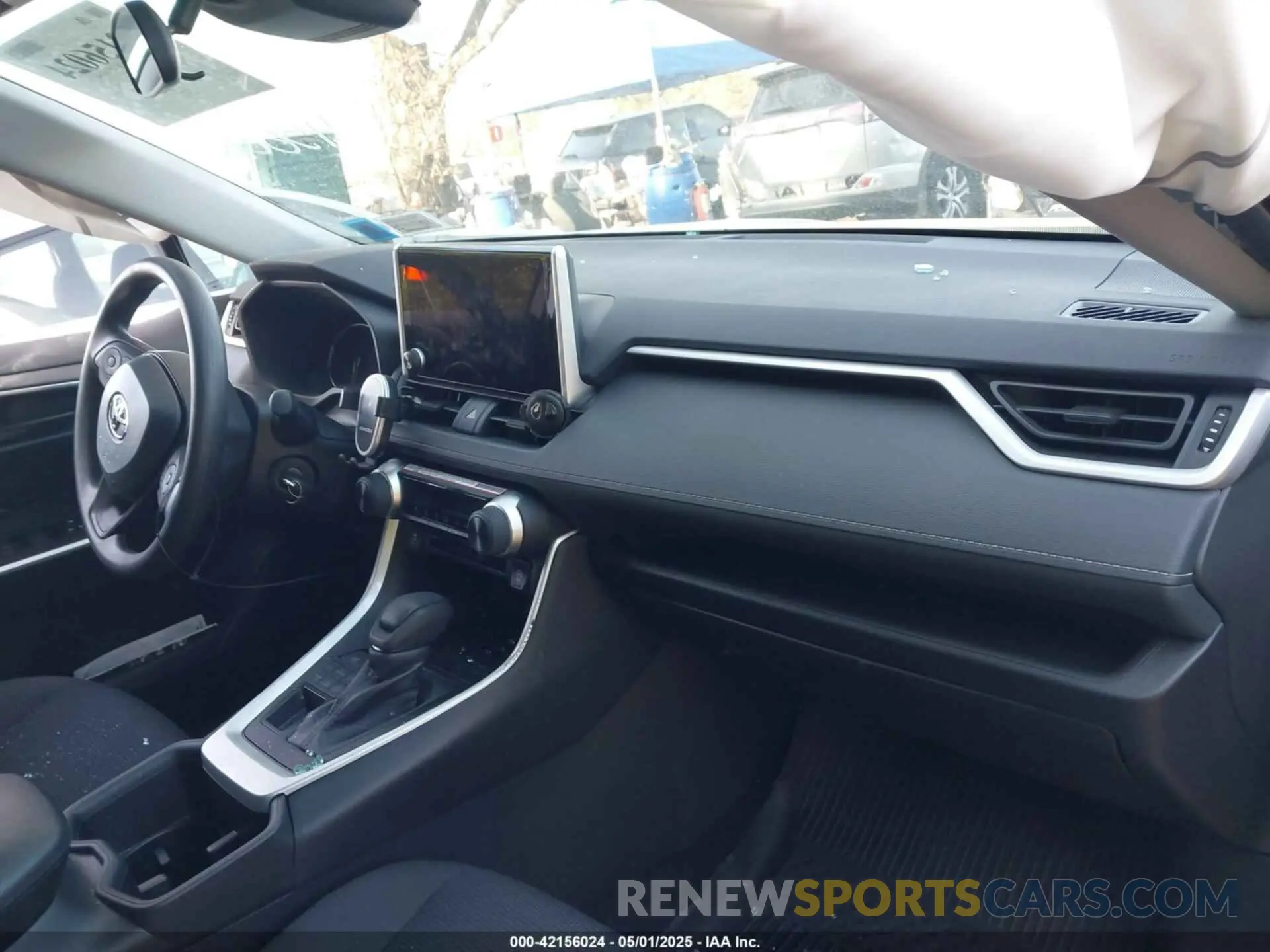 5 fotografías del automóvil dañado 2T3F1RFV6SW500323 TOYOTA RAV4 2025