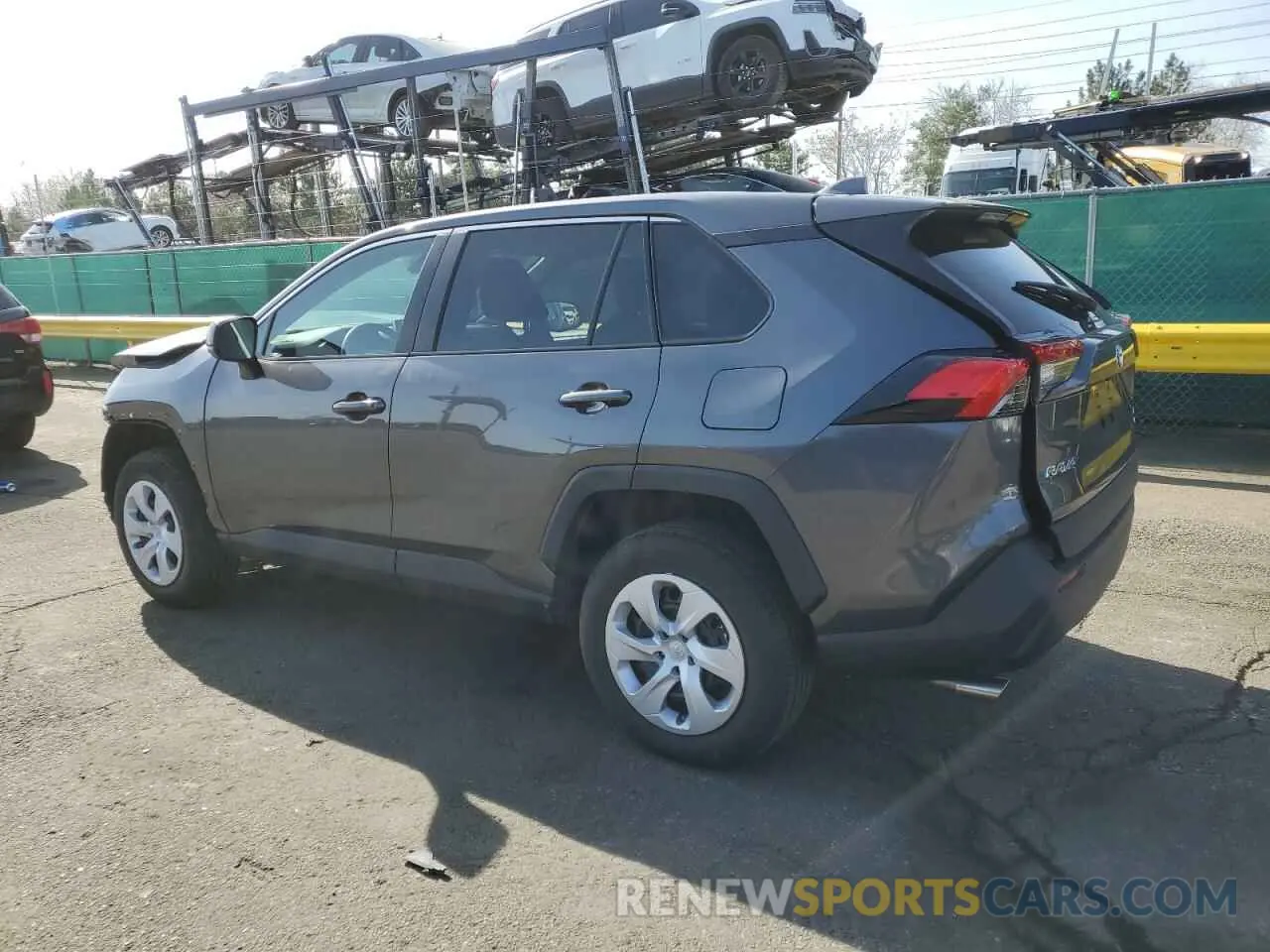 2 fotografías del automóvil dañado 2T3F1RFV7SC496610 TOYOTA RAV4 2025