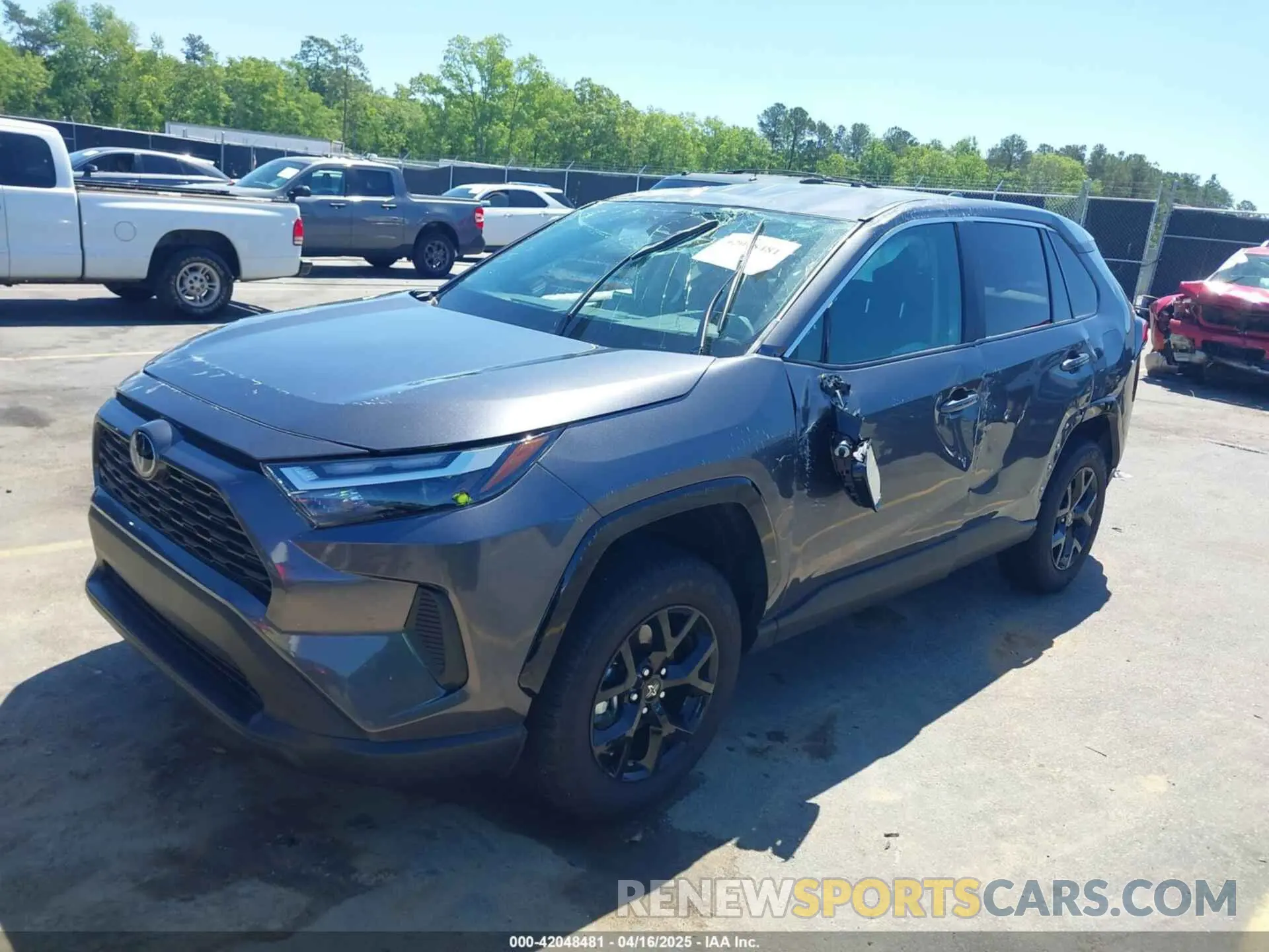 2 fotografías del automóvil dañado 2T3H1RFV1SC316448 TOYOTA RAV4 2025