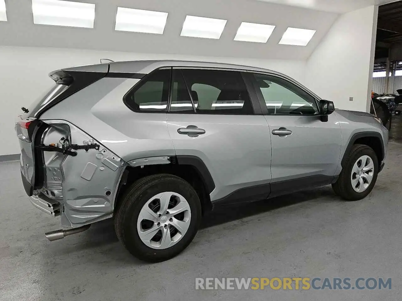 3 fotografías del automóvil dañado 2T3H1RFV3SW373989 TOYOTA RAV4 2025