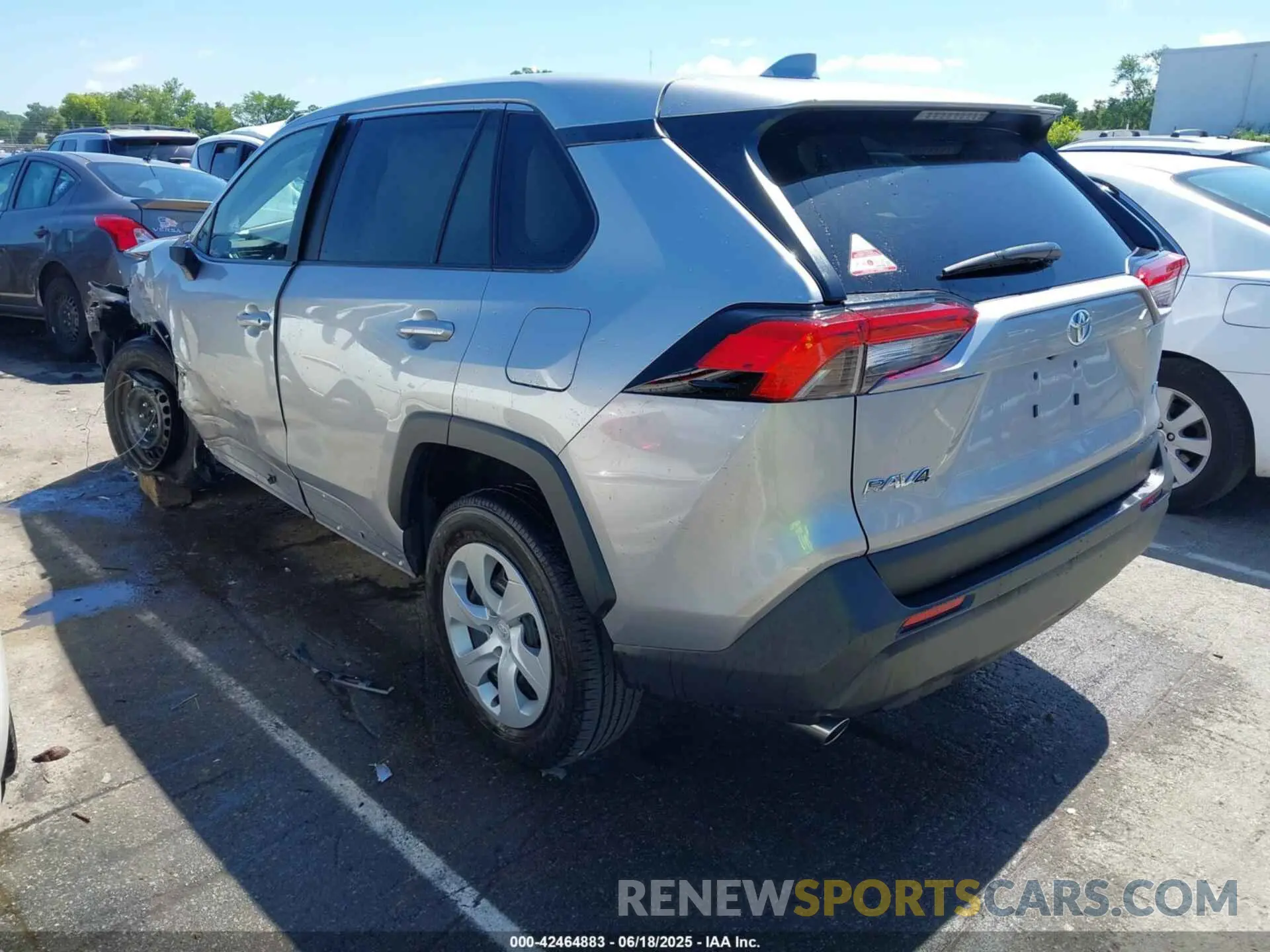 3 fotografías del automóvil dañado 2T3H1RFV4SC303869 TOYOTA RAV4 2025