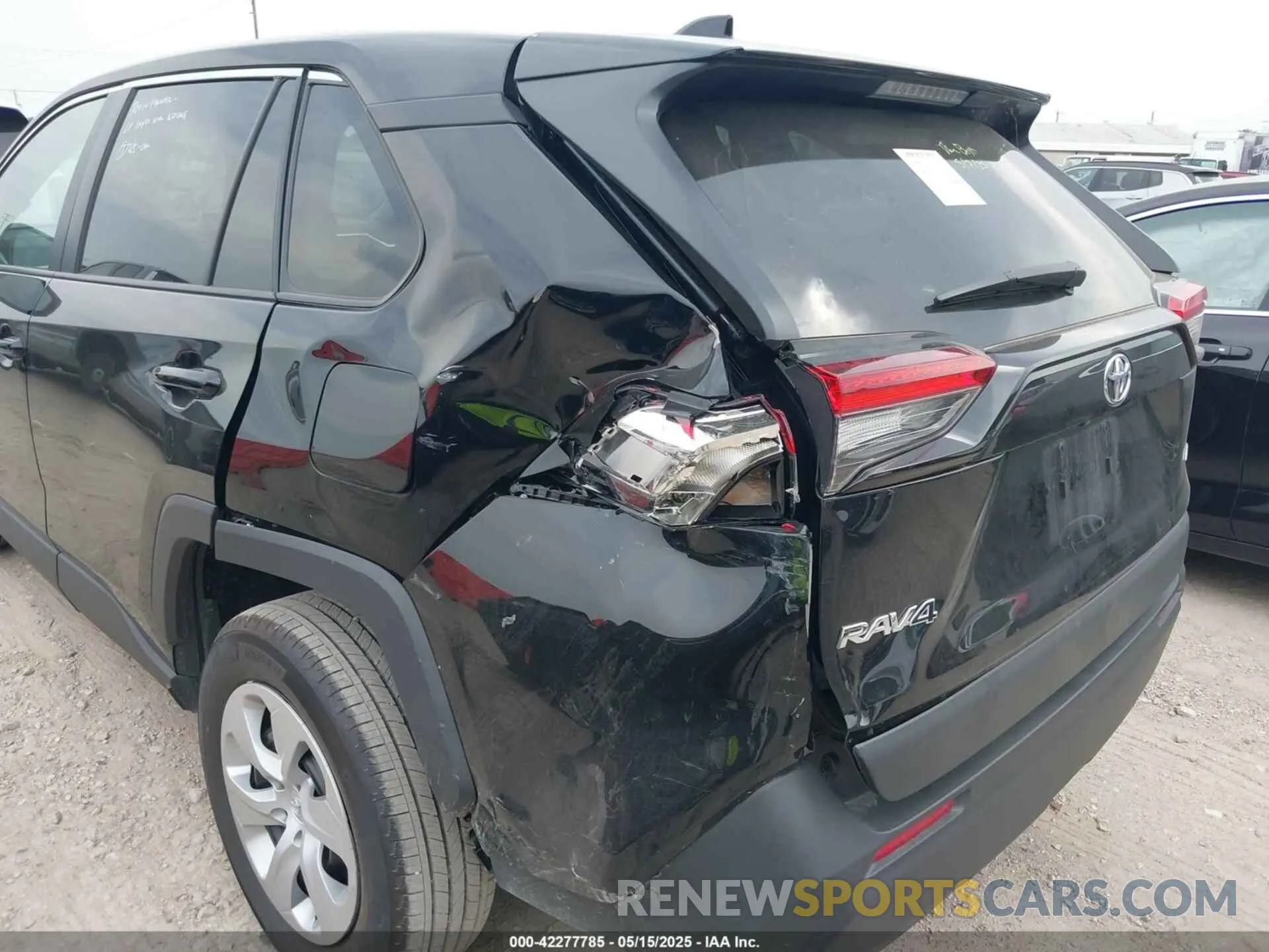 6 fotografías del automóvil dañado 2T3H1RFV6SW379978 TOYOTA RAV4 2025