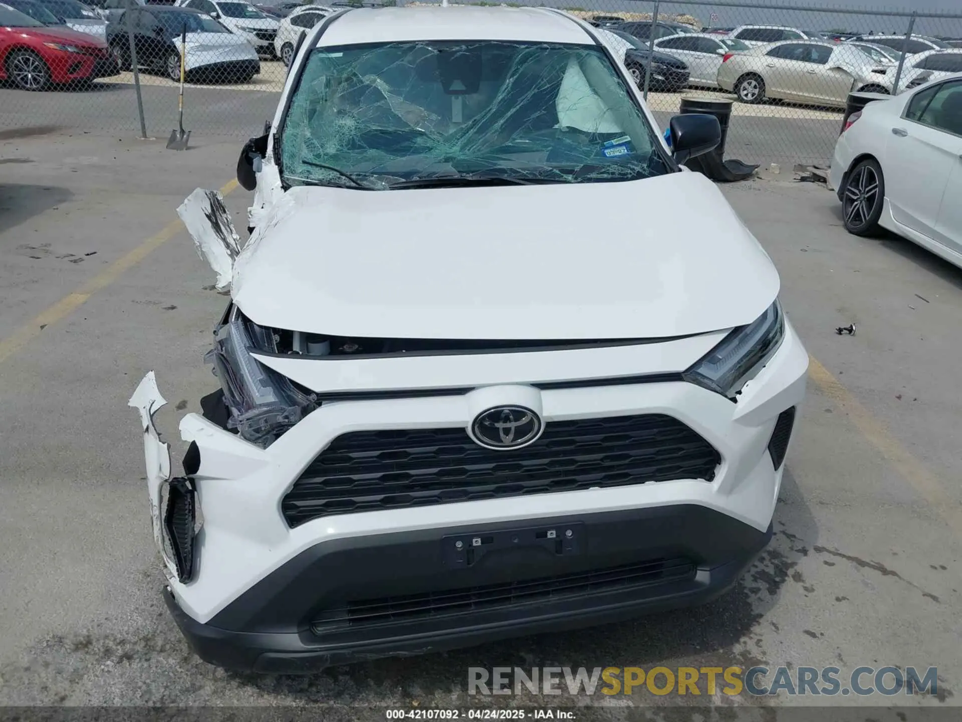 12 fotografías del automóvil dañado 2T3H1RFV7SC321489 TOYOTA RAV4 2025