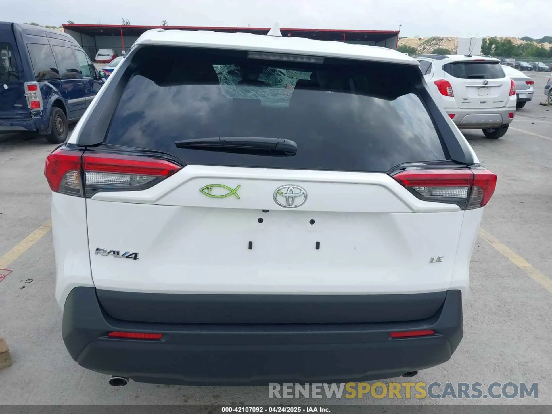 16 fotografías del automóvil dañado 2T3H1RFV7SC321489 TOYOTA RAV4 2025