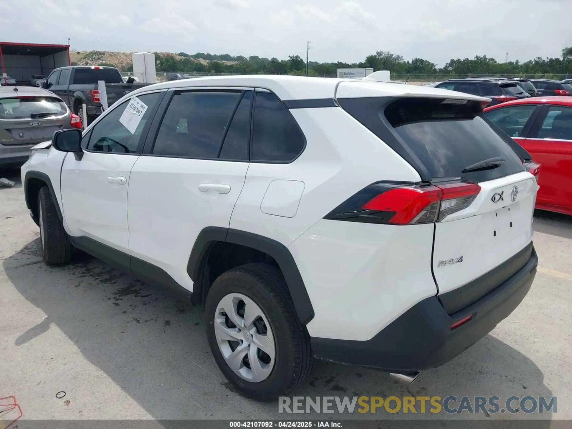 3 fotografías del automóvil dañado 2T3H1RFV7SC321489 TOYOTA RAV4 2025