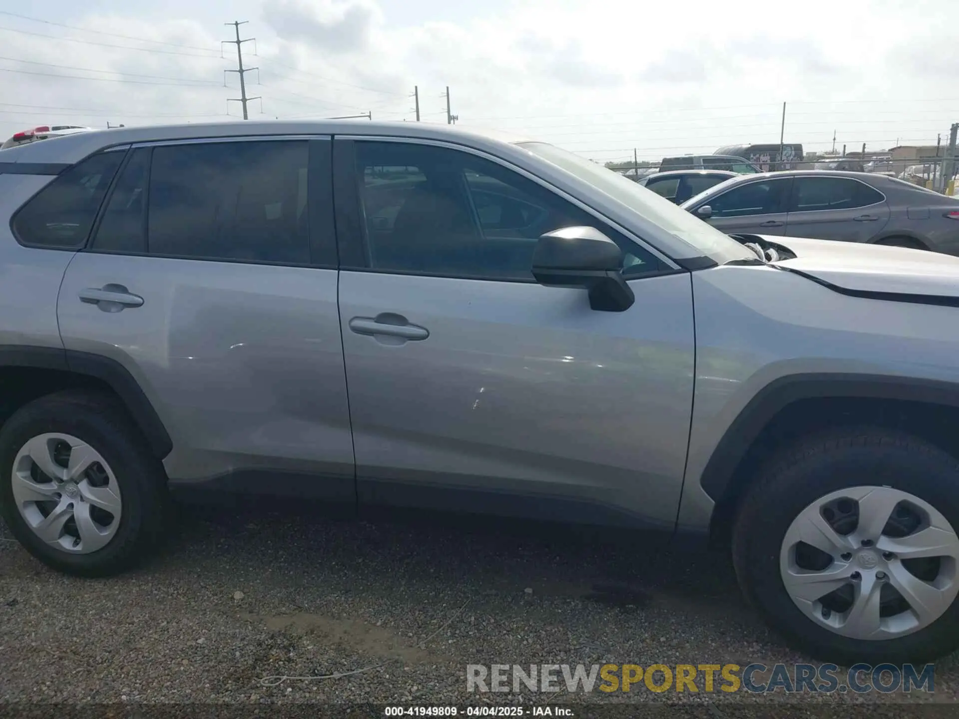 14 fotografías del automóvil dañado 2T3H1RFV8SC323218 TOYOTA RAV4 2025