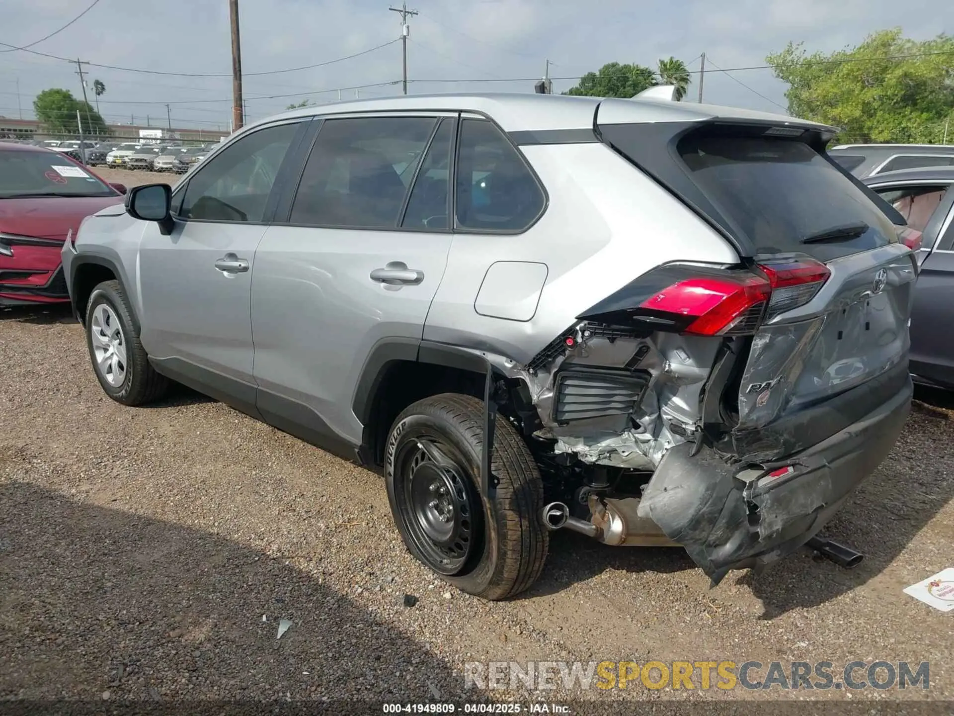 3 fotografías del automóvil dañado 2T3H1RFV8SC323218 TOYOTA RAV4 2025