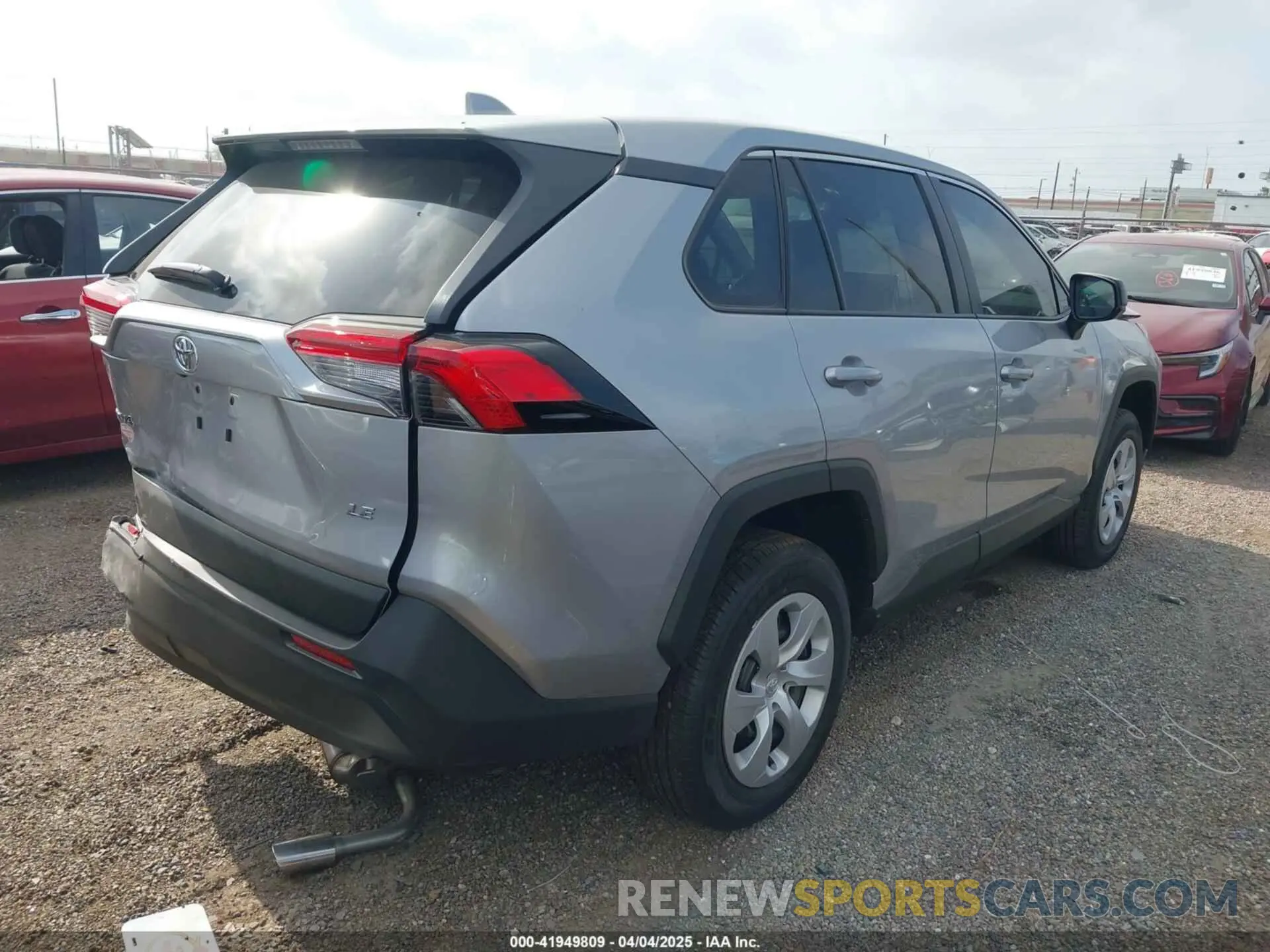4 fotografías del automóvil dañado 2T3H1RFV8SC323218 TOYOTA RAV4 2025