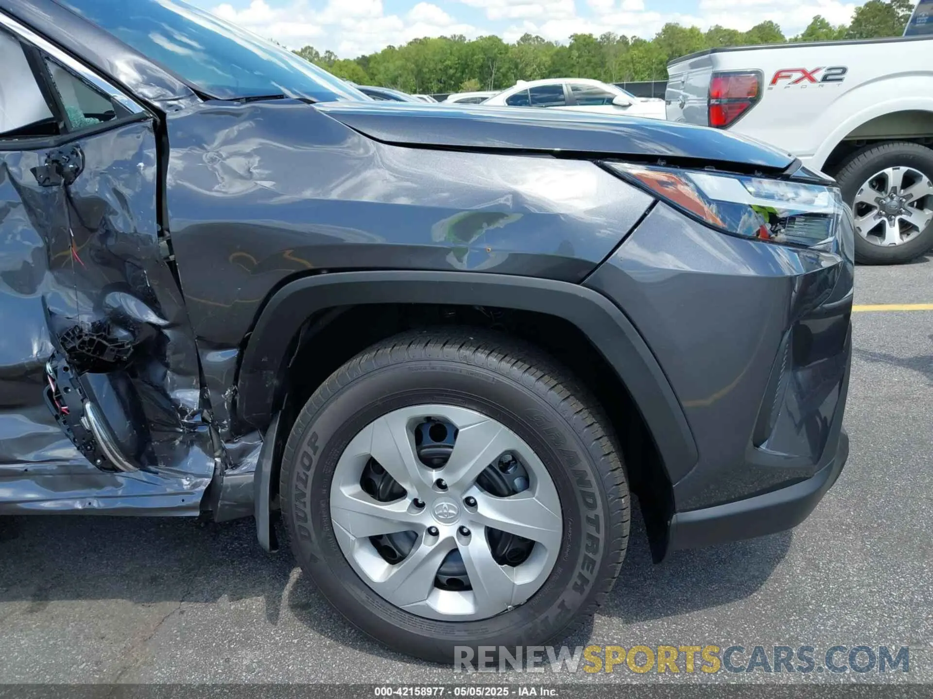 6 fotografías del automóvil dañado 2T3K1RFV1SC312566 TOYOTA RAV4 2025