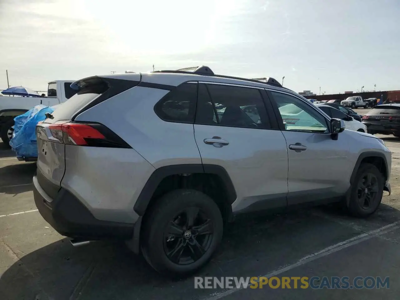 3 fotografías del automóvil dañado 2T3MWRFV8SW262595 TOYOTA RAV4 2025