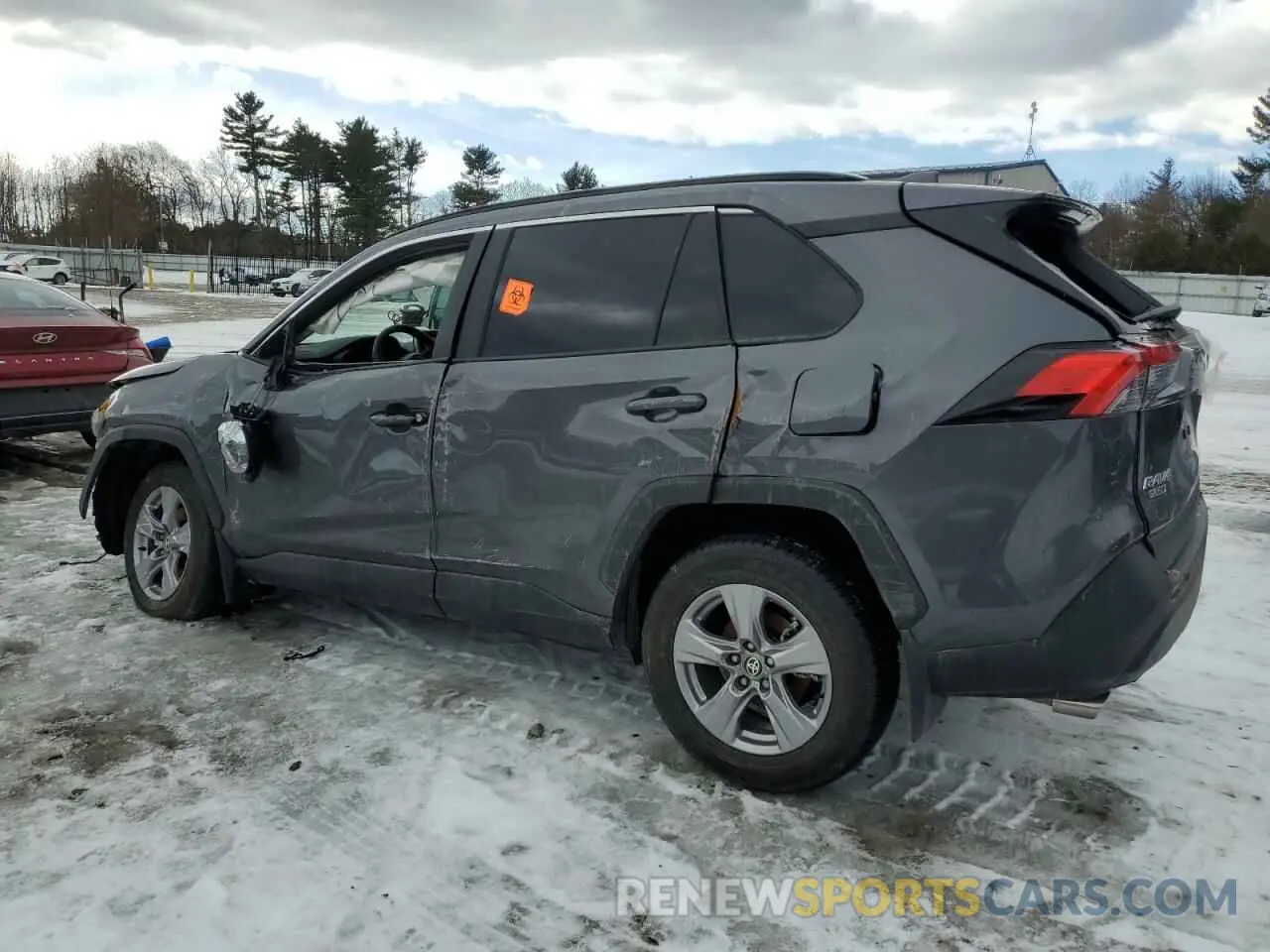 2 fotografías del automóvil dañado 2T3P1RFV0SC492483 TOYOTA RAV4 2025