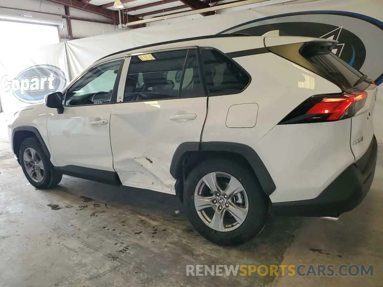 2 fotografías del automóvil dañado 2T3P1RFV3SW515124 TOYOTA RAV4 2025