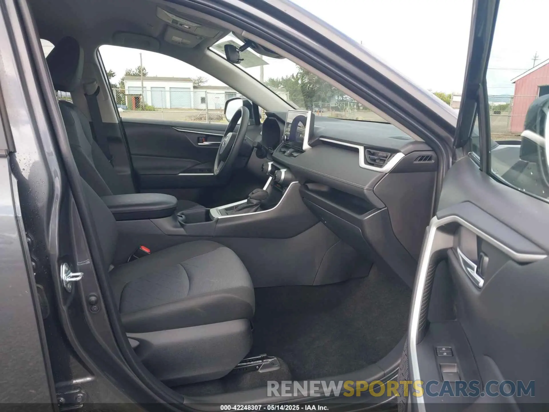 5 fotografías del automóvil dañado 2T3P1RFV4SW531560 TOYOTA RAV4 2025