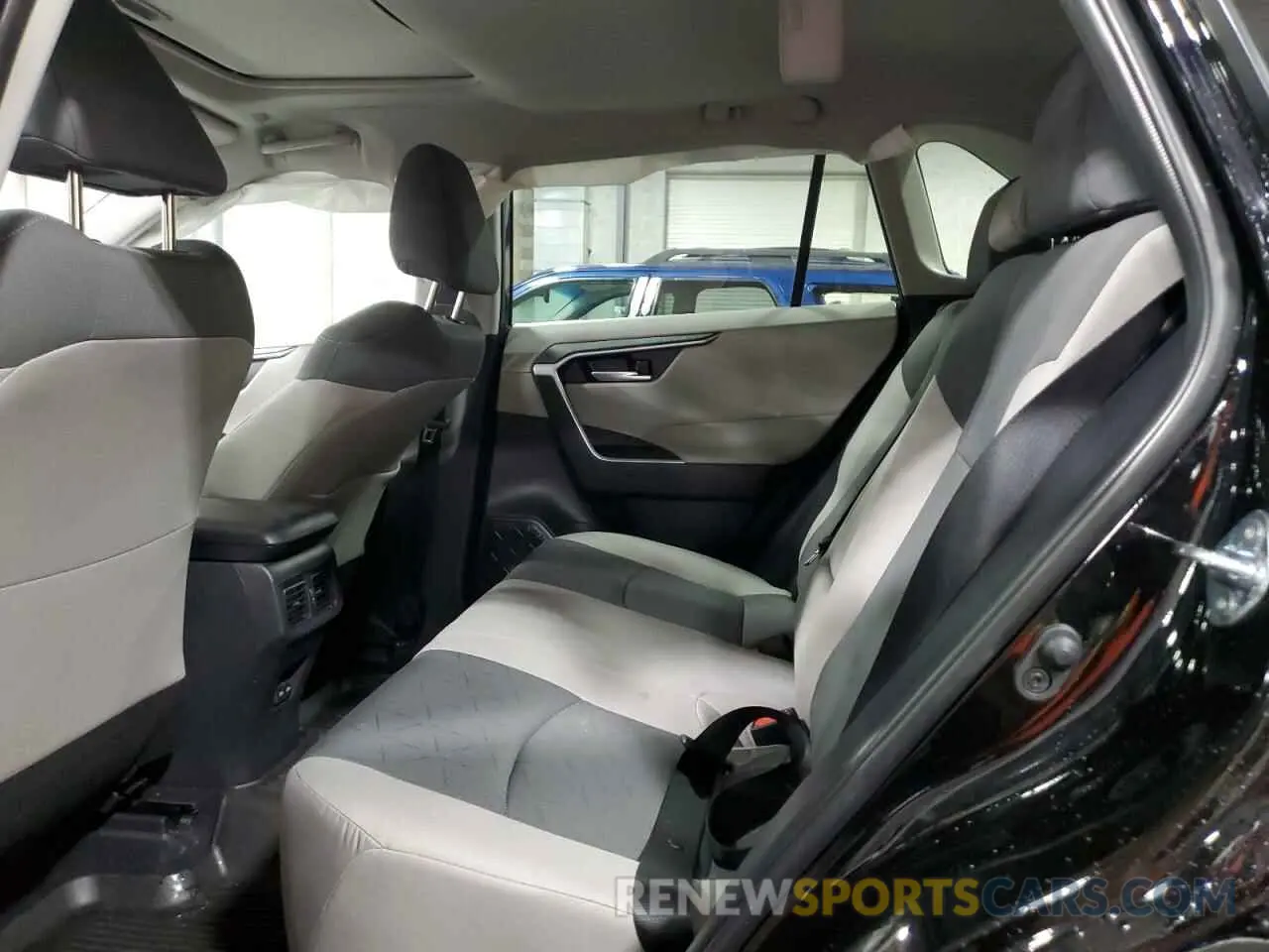 12 fotografías del automóvil dañado 2T3P1RFV7SC513281 TOYOTA RAV4 2025
