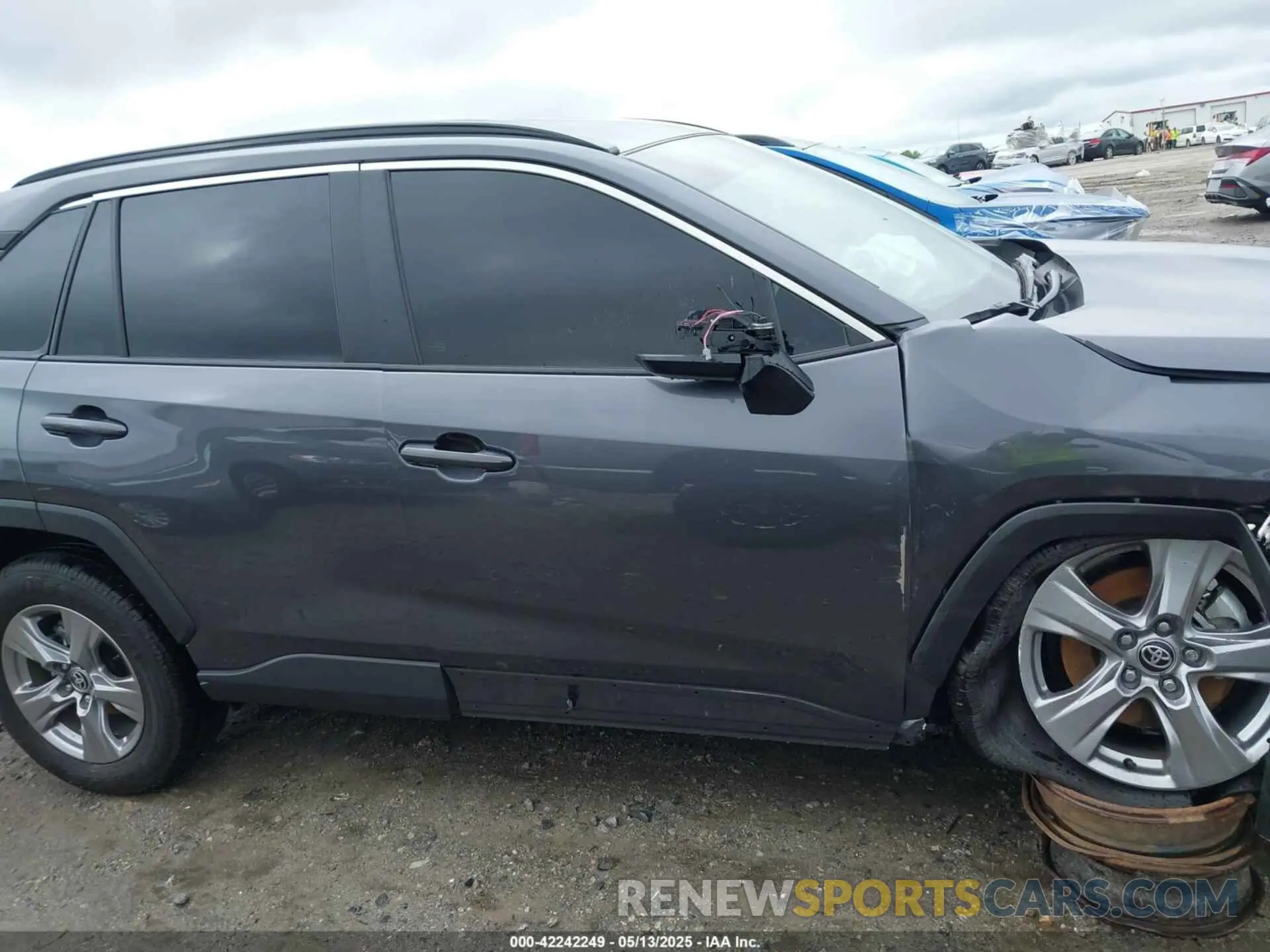 13 fotografías del automóvil dañado 2T3P1RFV9SC501780 TOYOTA RAV4 2025