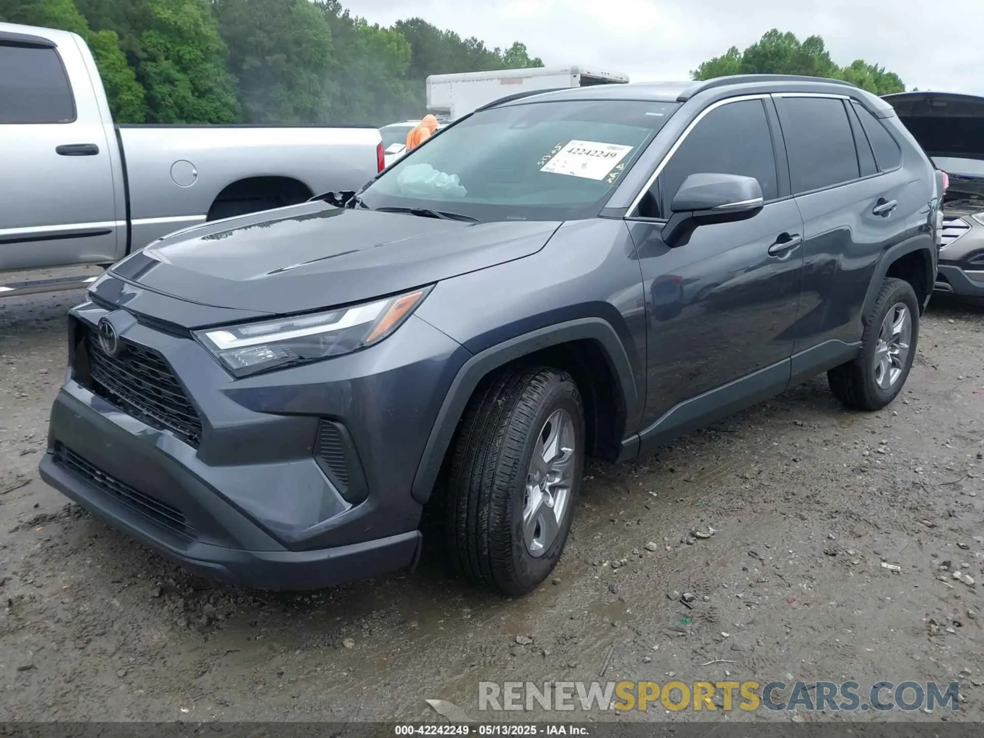 2 fotografías del automóvil dañado 2T3P1RFV9SC501780 TOYOTA RAV4 2025