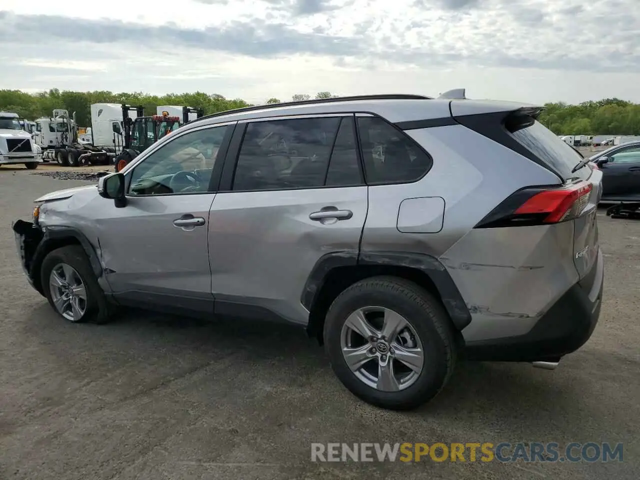 2 fotografías del automóvil dañado 2T3W1RFV1SC326632 TOYOTA RAV4 2025