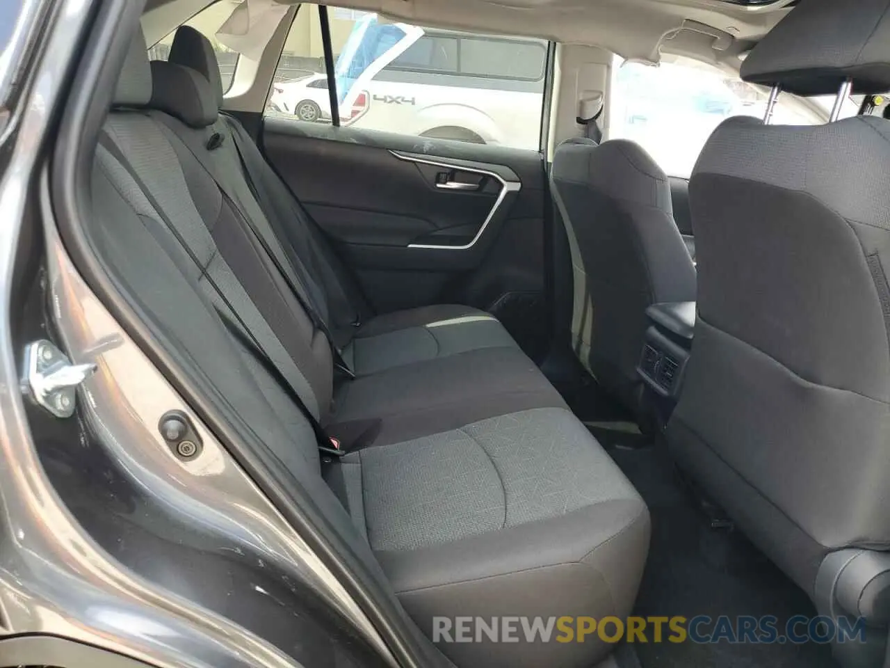 10 fotografías del automóvil dañado 2T3W1RFV4SC320968 TOYOTA RAV4 2025
