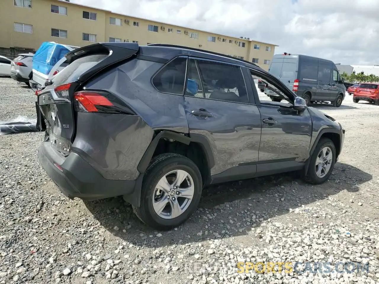 3 fotografías del automóvil dañado 2T3W1RFV4SC320968 TOYOTA RAV4 2025