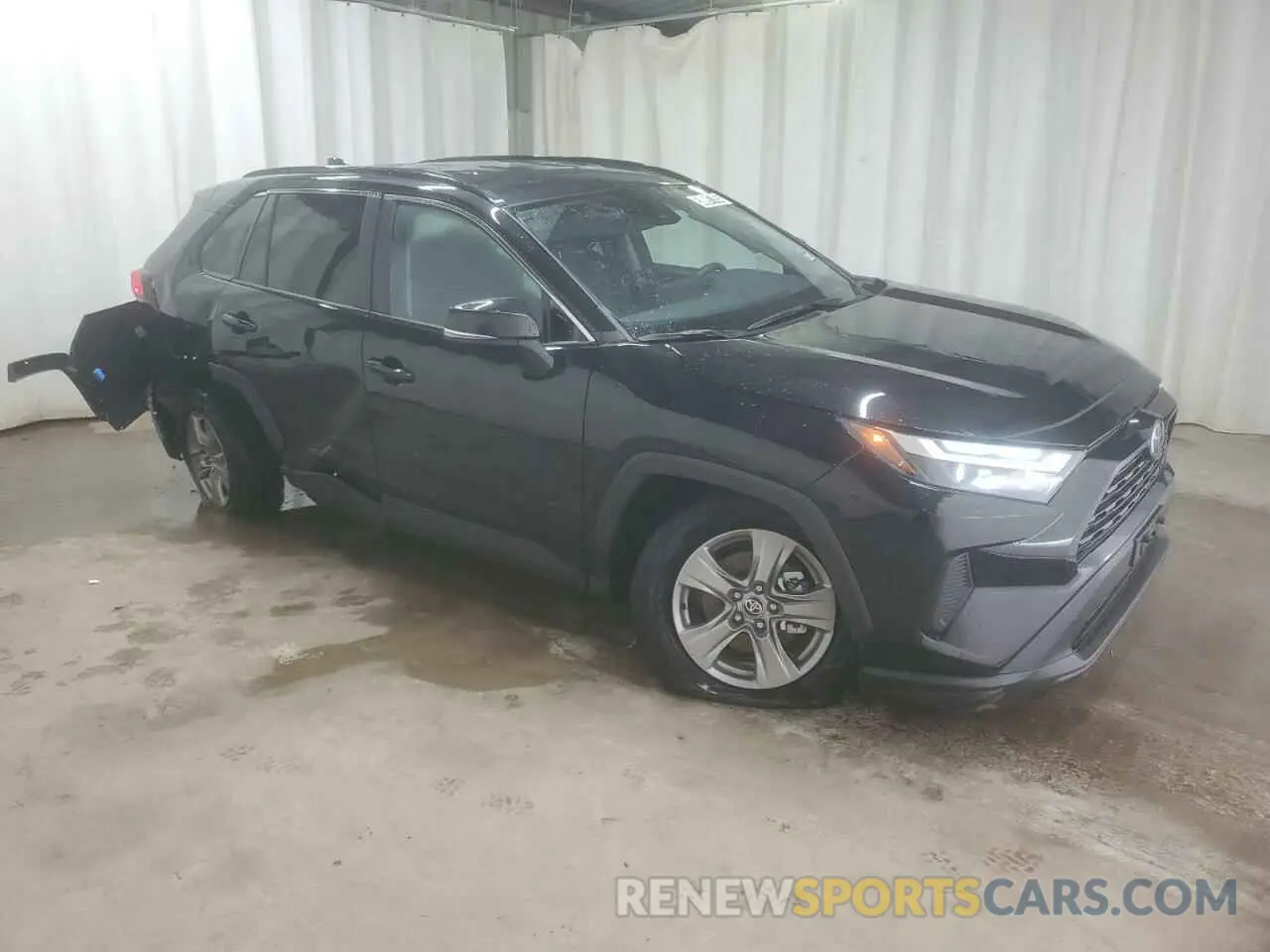 4 fotografías del automóvil dañado 2T3W1RFV4SW382336 TOYOTA RAV4 2025