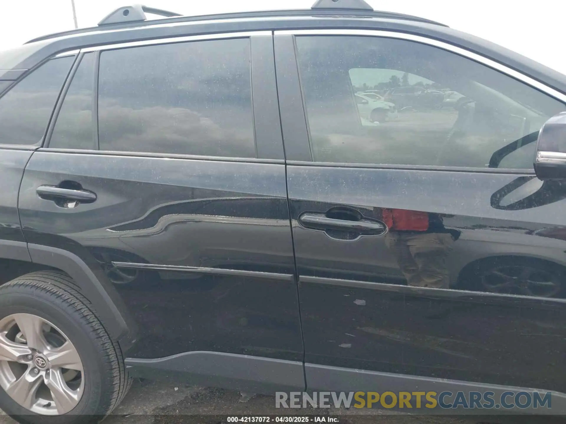 13 fotografías del automóvil dañado 2T3W1RFV5SC311437 TOYOTA RAV4 2025
