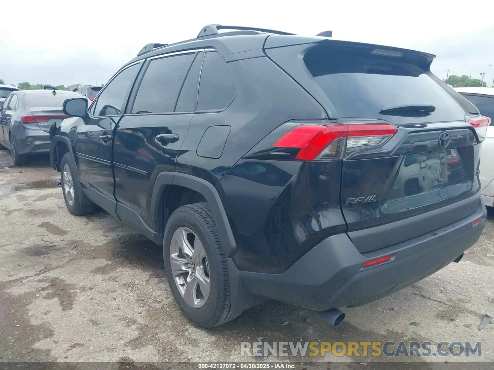 3 fotografías del automóvil dañado 2T3W1RFV5SC311437 TOYOTA RAV4 2025