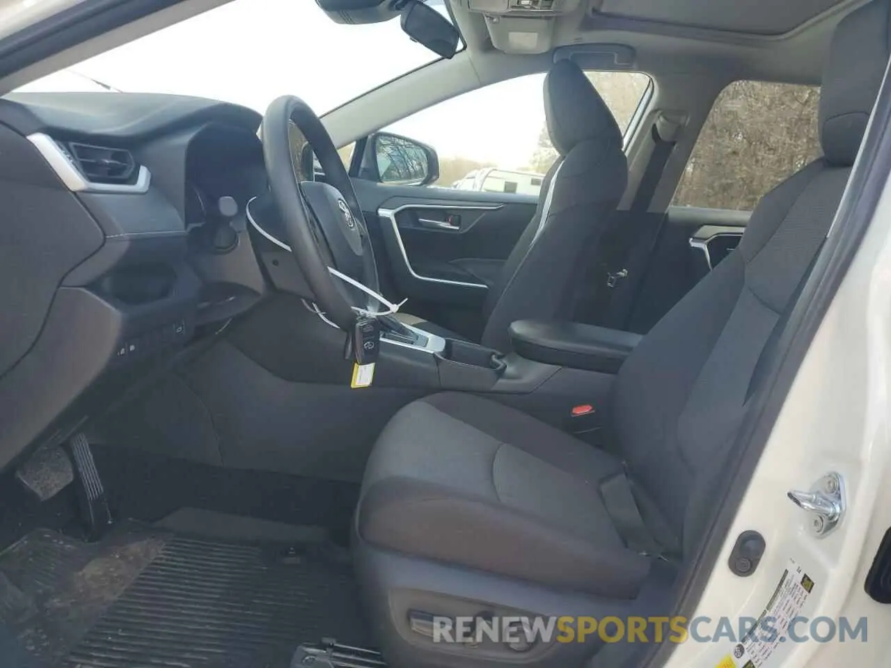 7 fotografías del automóvil dañado 2T3W1RFV8SC312307 TOYOTA RAV4 2025