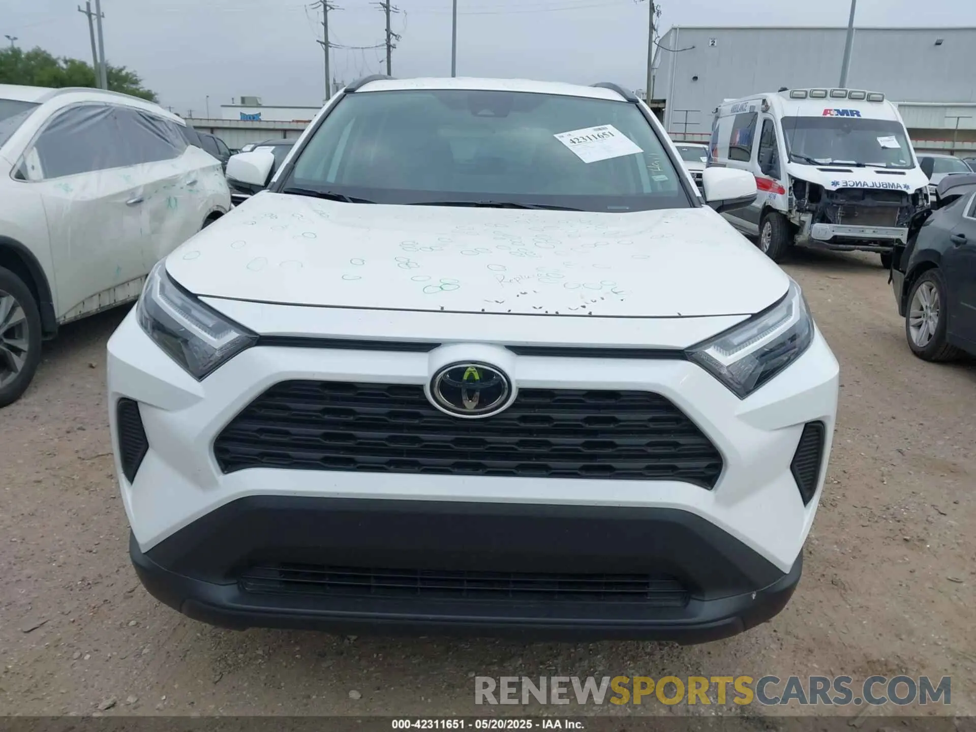 12 fotografías del automóvil dañado 2T3W1RFV9SW374071 TOYOTA RAV4 2025