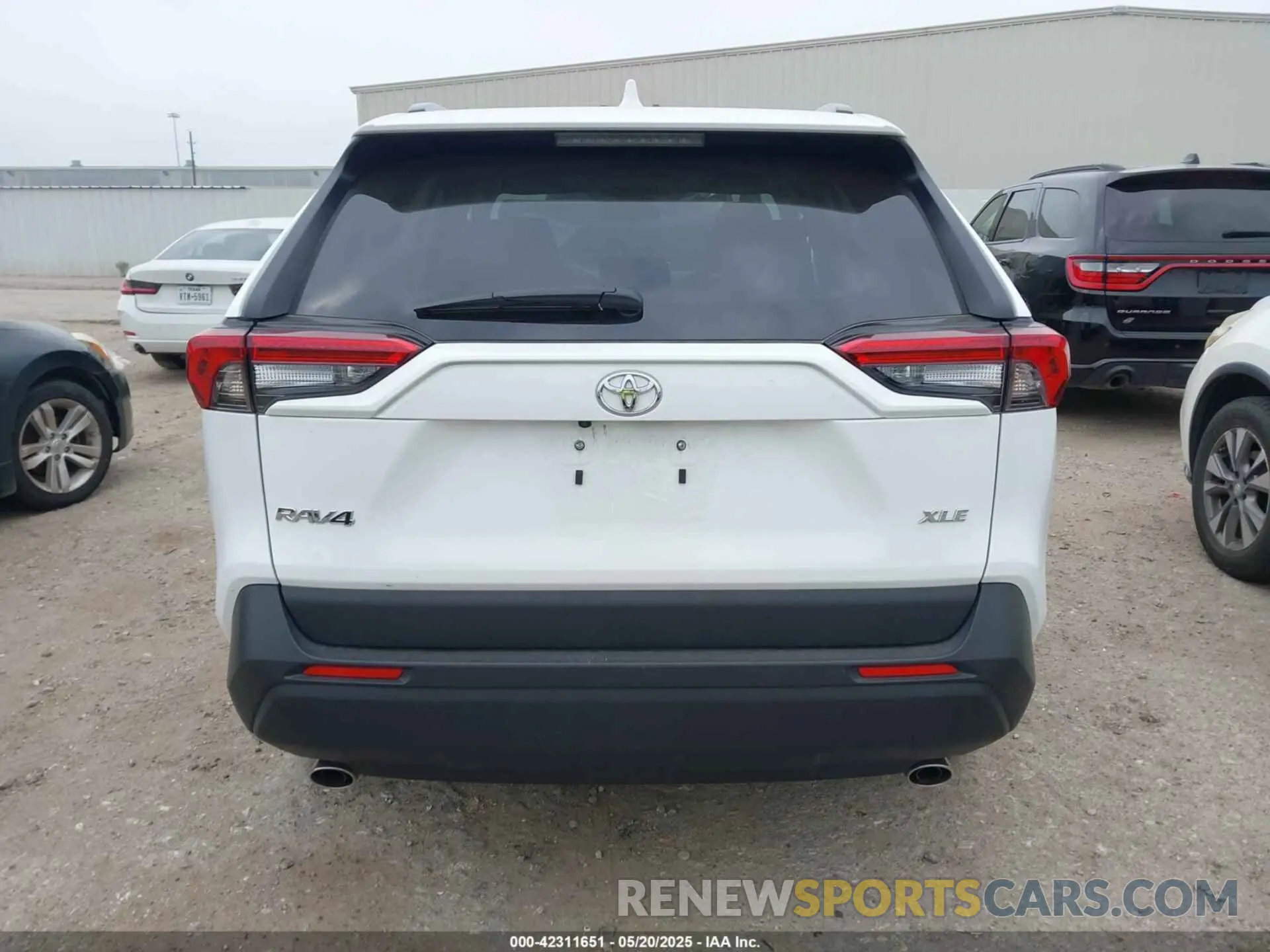 16 fotografías del automóvil dañado 2T3W1RFV9SW374071 TOYOTA RAV4 2025