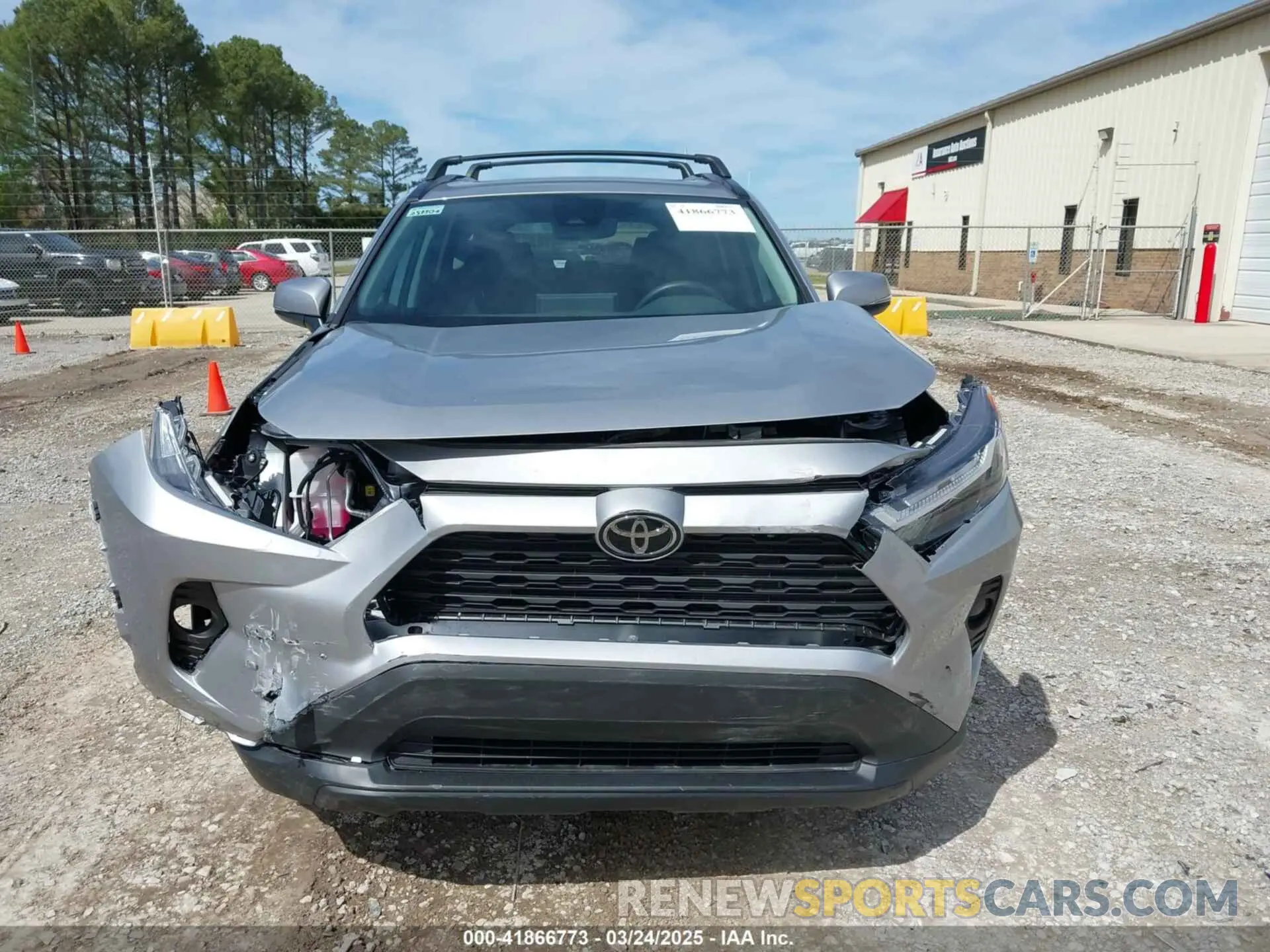 12 fotografías del automóvil dañado 2T3W1RFVXSC309764 TOYOTA RAV4 2025