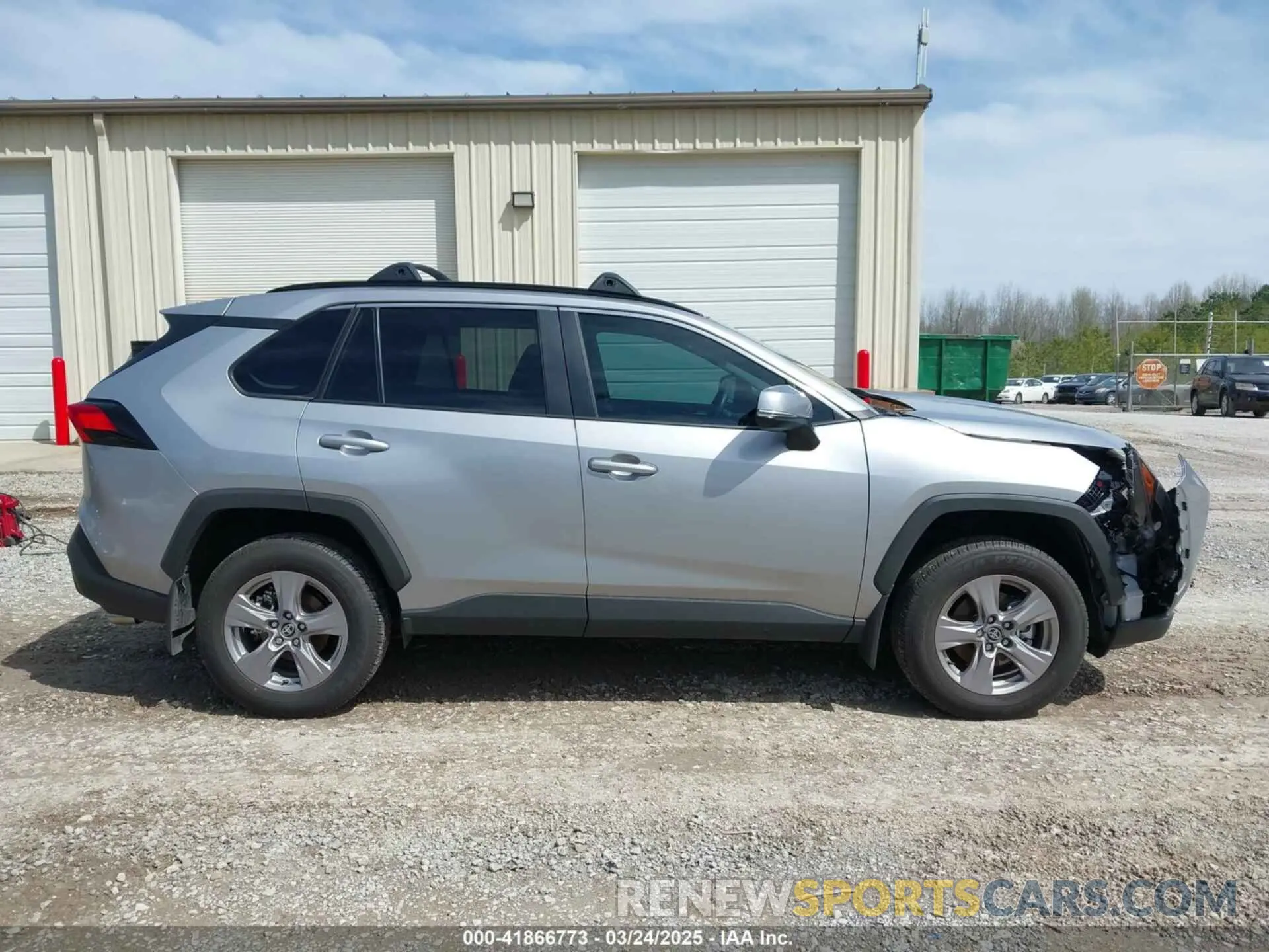 13 fotografías del automóvil dañado 2T3W1RFVXSC309764 TOYOTA RAV4 2025