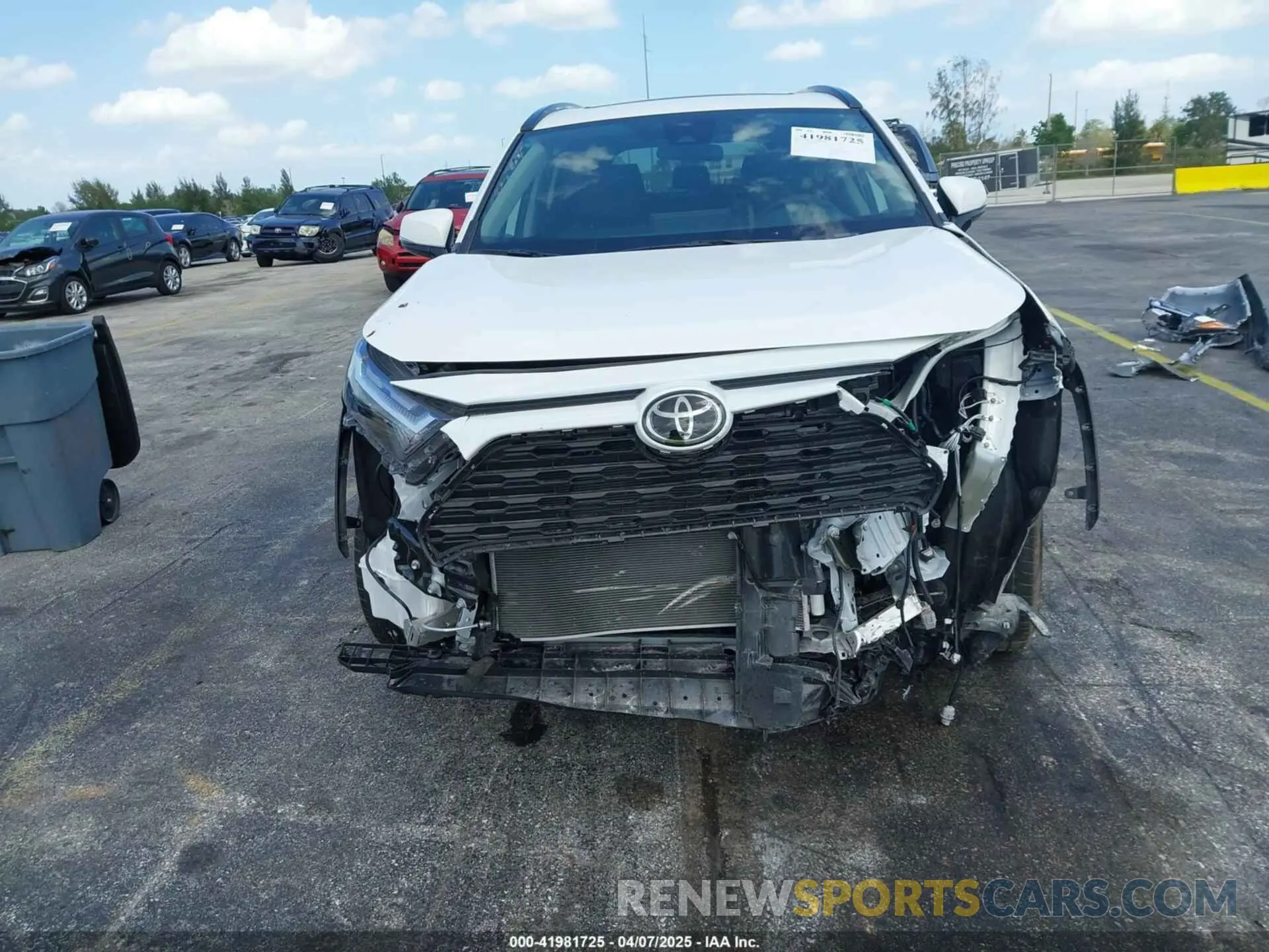 13 fotografías del automóvil dañado 2T3W1RFVXSC316097 TOYOTA RAV4 2025
